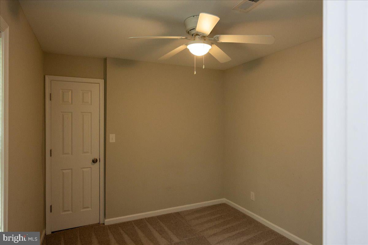 12350 ROSELAWN LANE