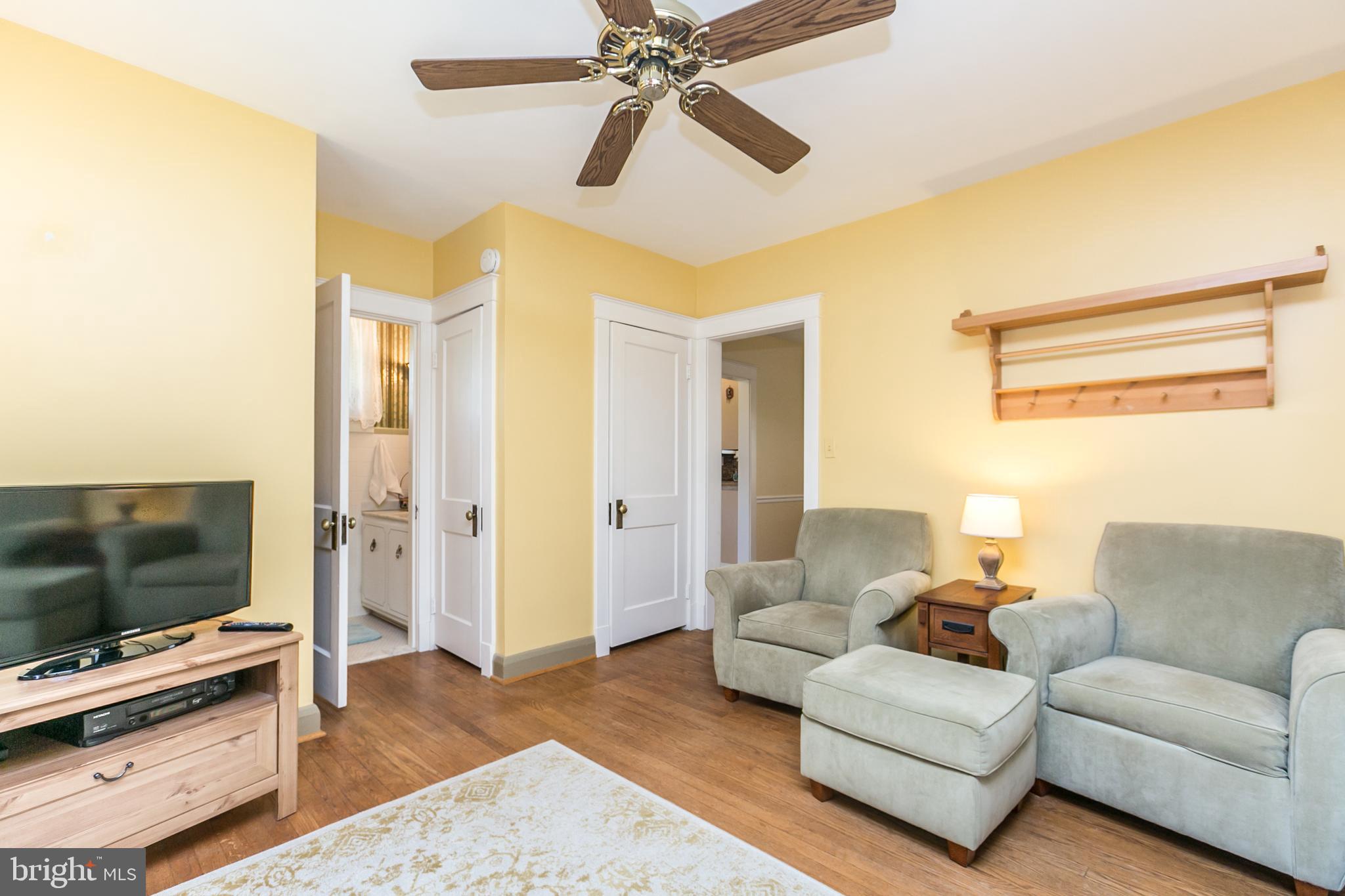 PARKVILLE - Residential