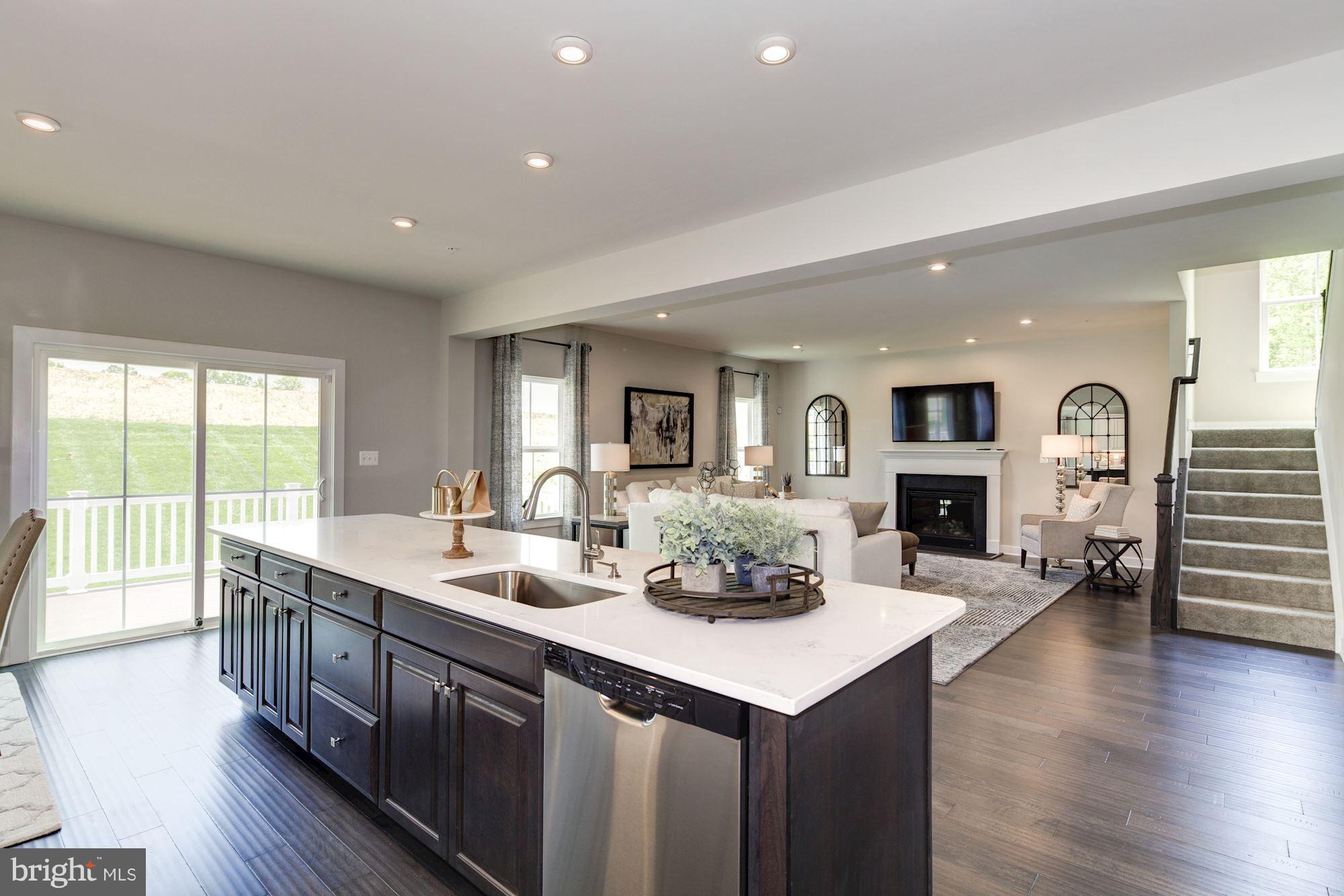 OVERLOOK AT SCENIC MANOR - Residential