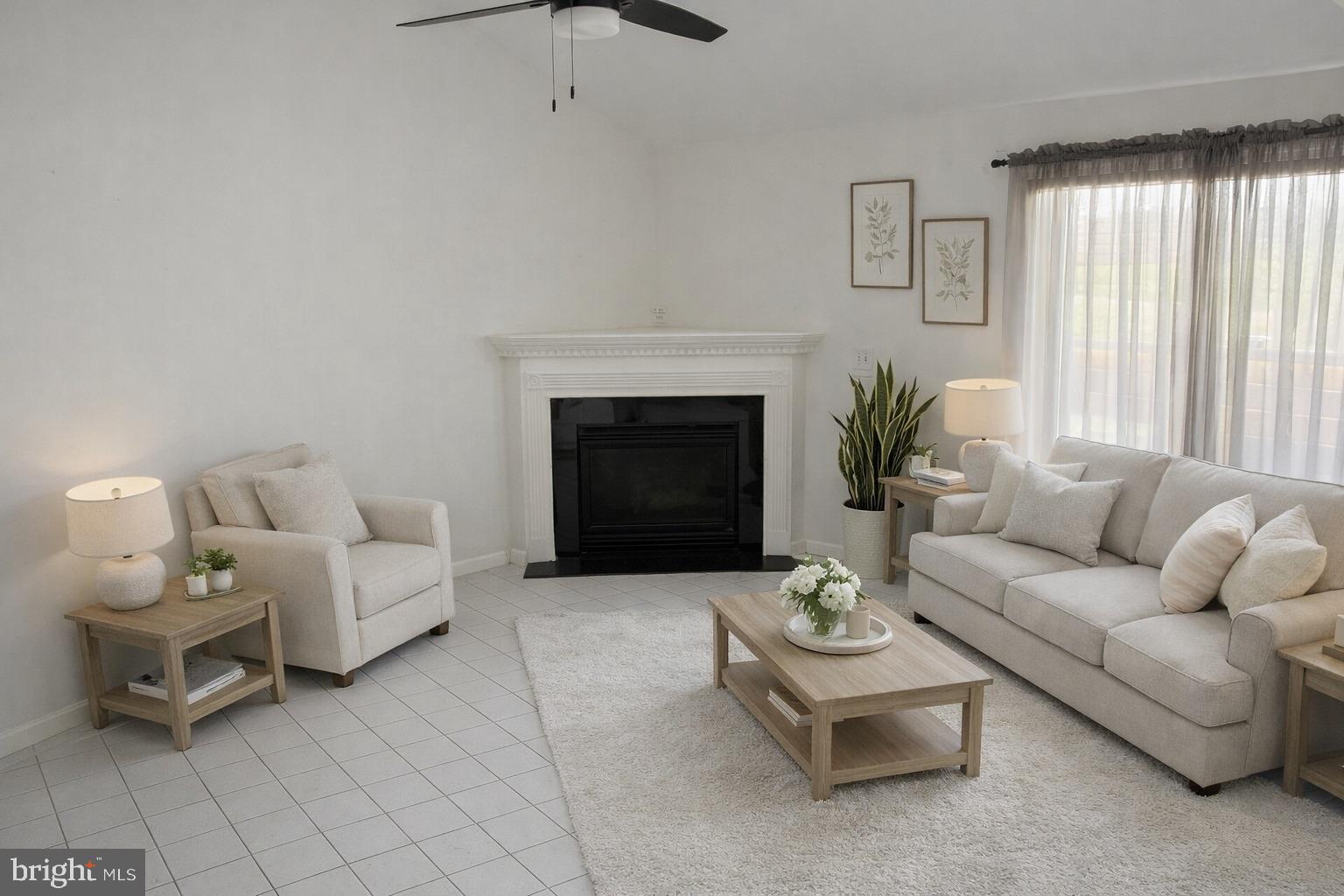 11 S TURNBERRY DRIVE