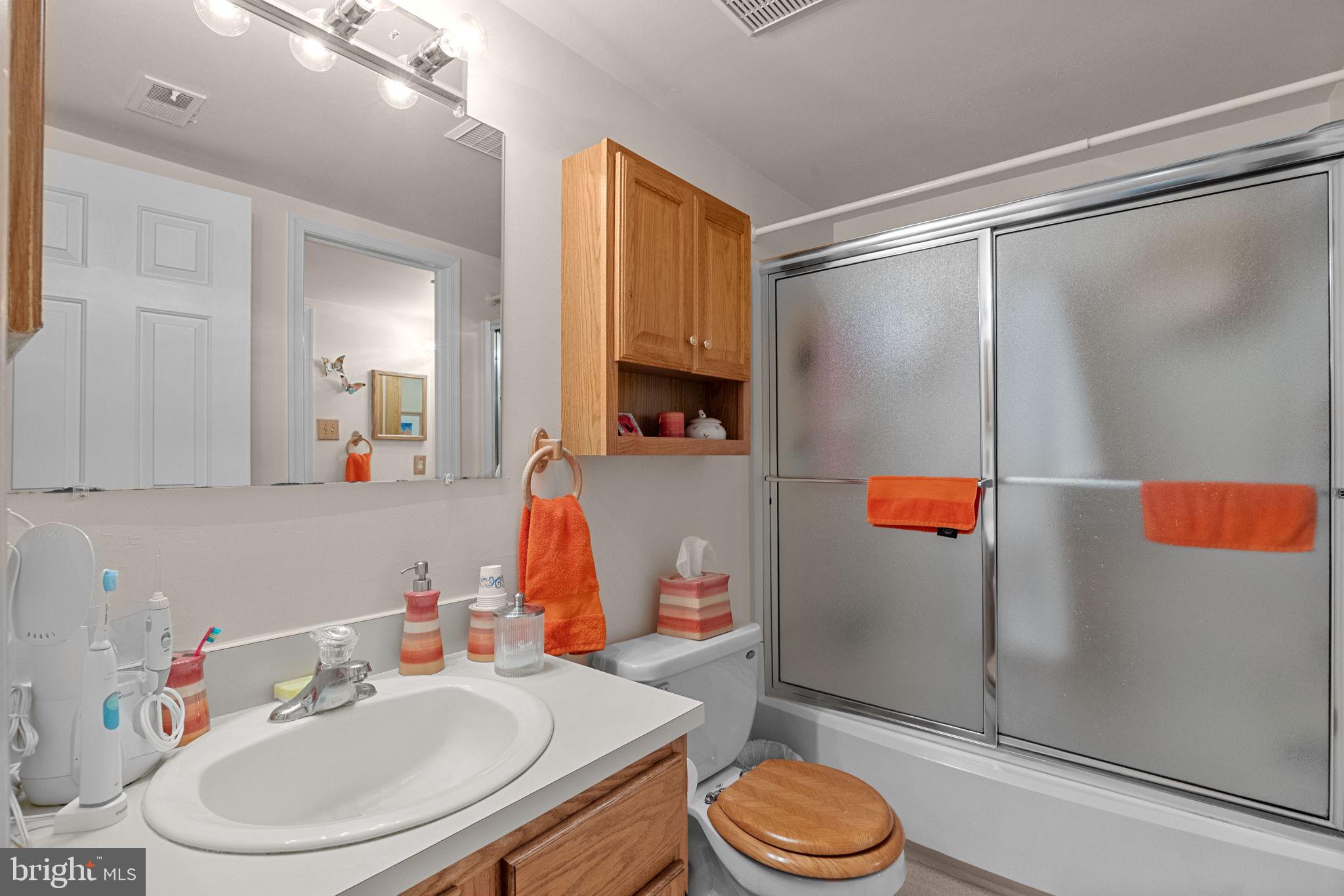 HAMPTON GREENS - Residential