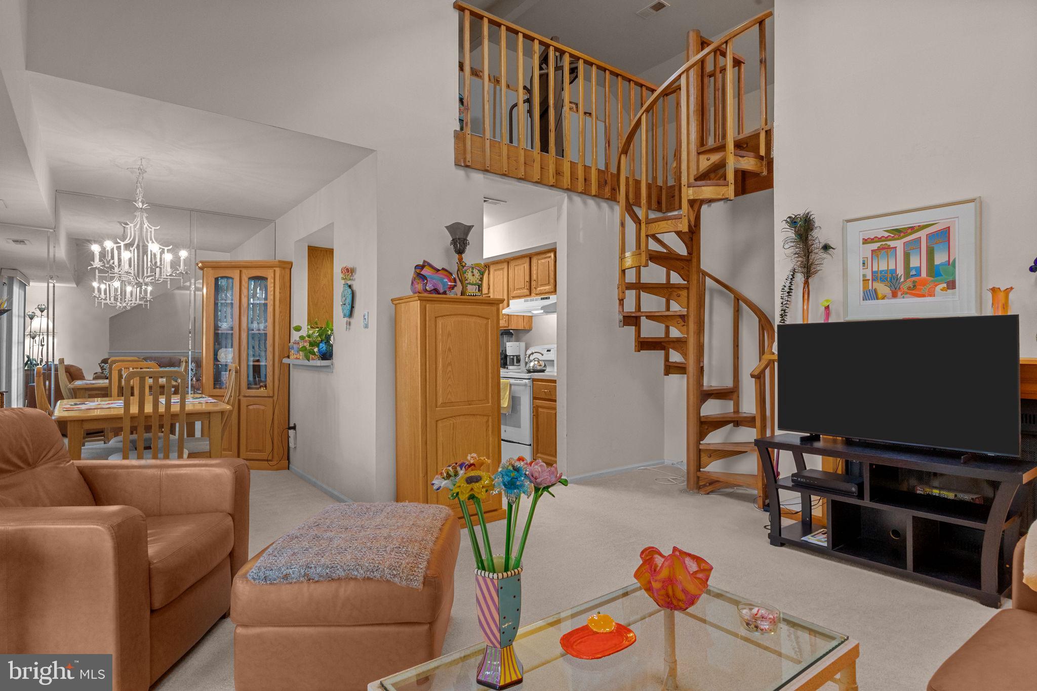 HAMPTON GREENS - Residential