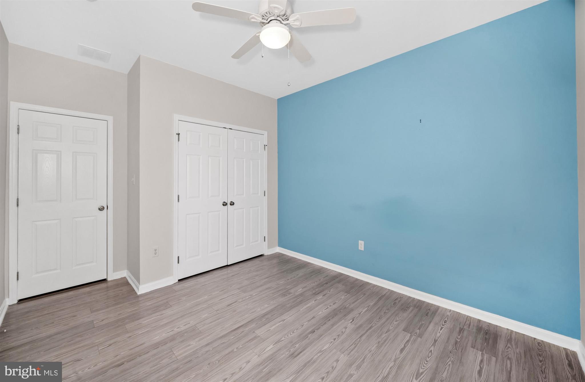 STEEPLE GLENN - Residential