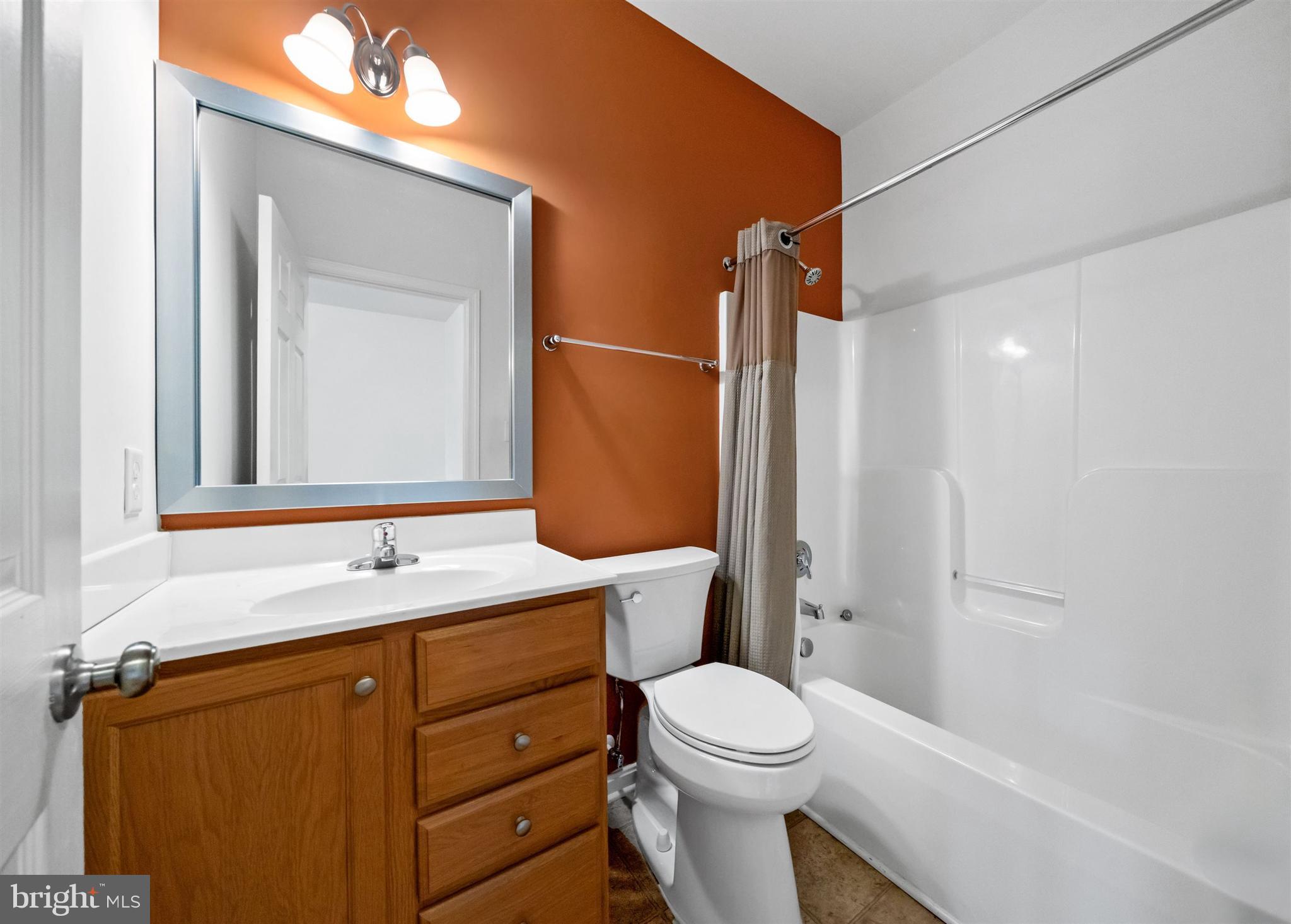 STEEPLE GLENN - Residential