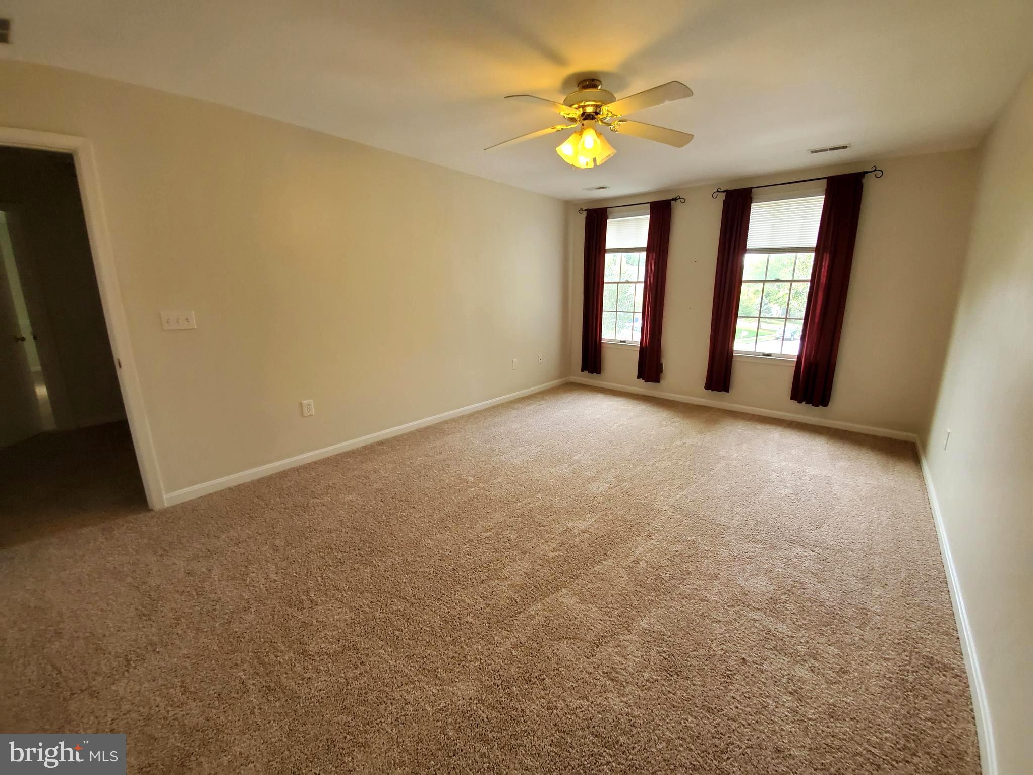 FOXFIELD AT MIDDLETOWN - Residential Lease