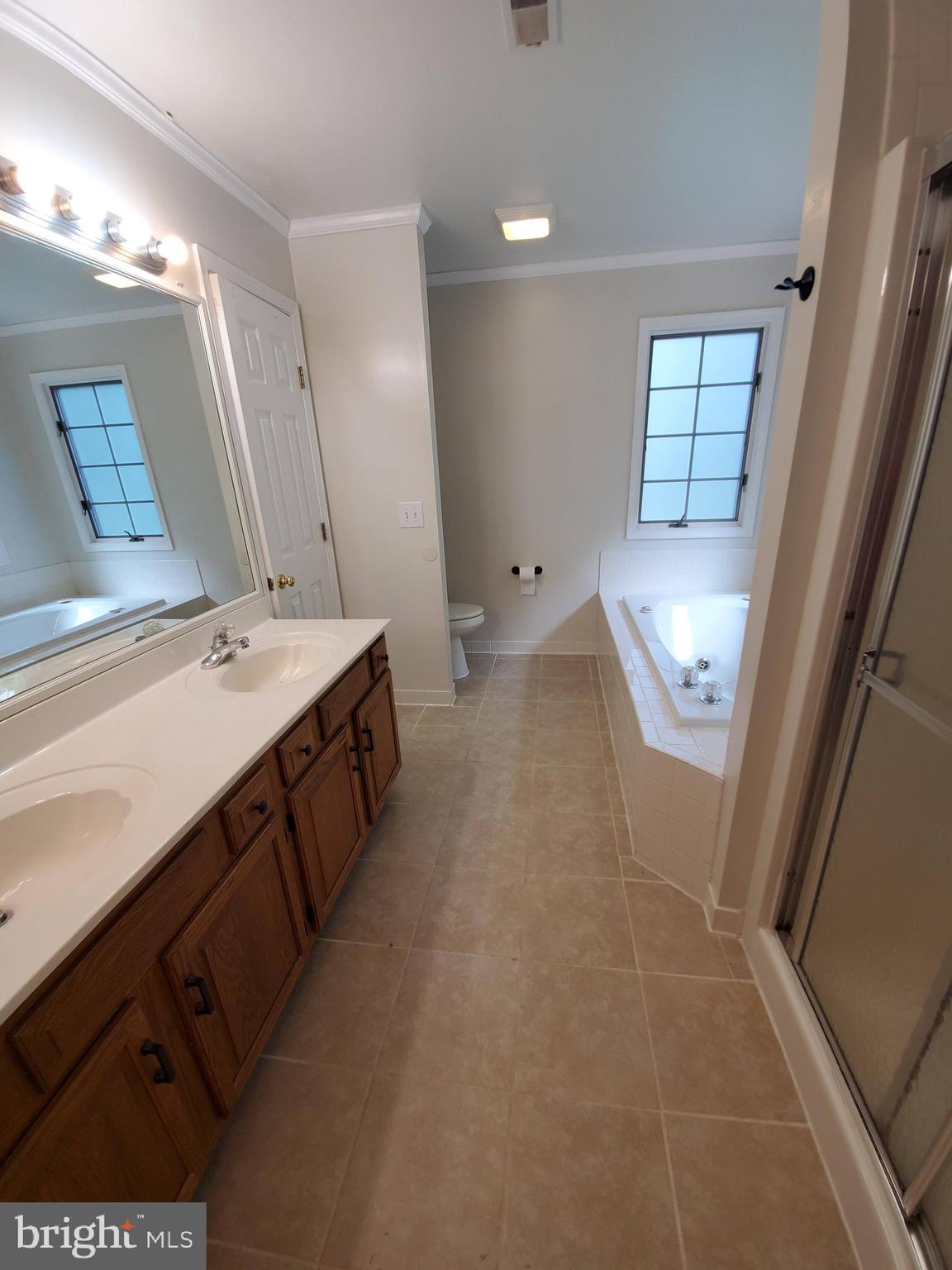 FOXFIELD AT MIDDLETOWN - Residential Lease