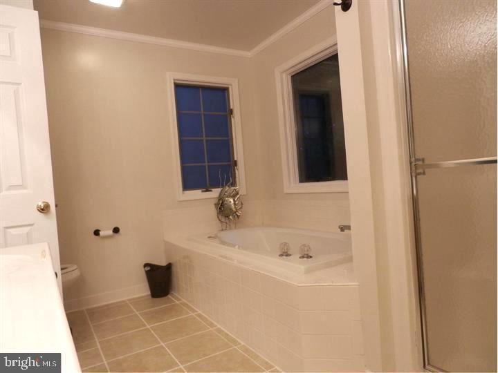 FOXFIELD AT MIDDLETOWN - Residential Lease