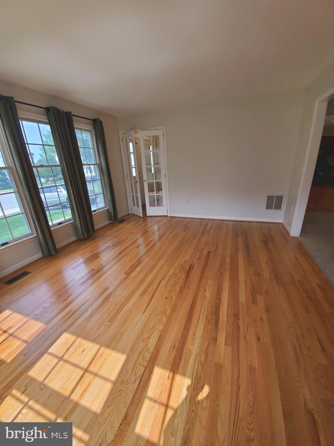 FOXFIELD AT MIDDLETOWN - Residential Lease