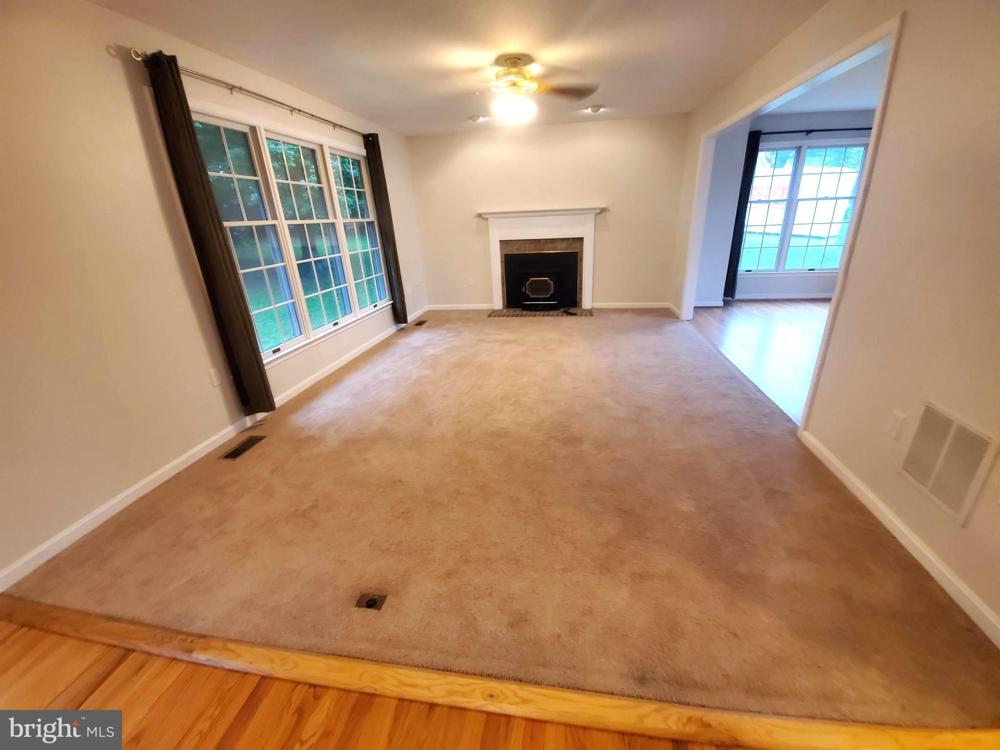 FOXFIELD AT MIDDLETOWN - Residential Lease