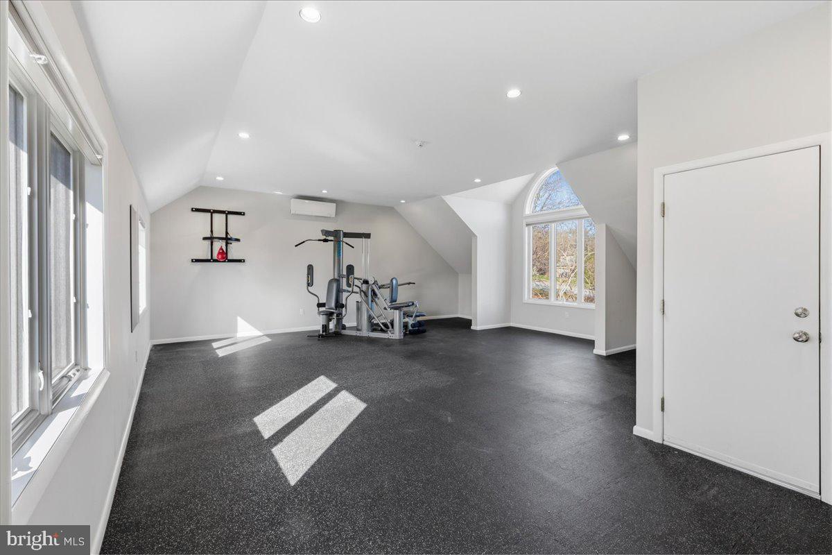 MAPLE GLEN - Residential