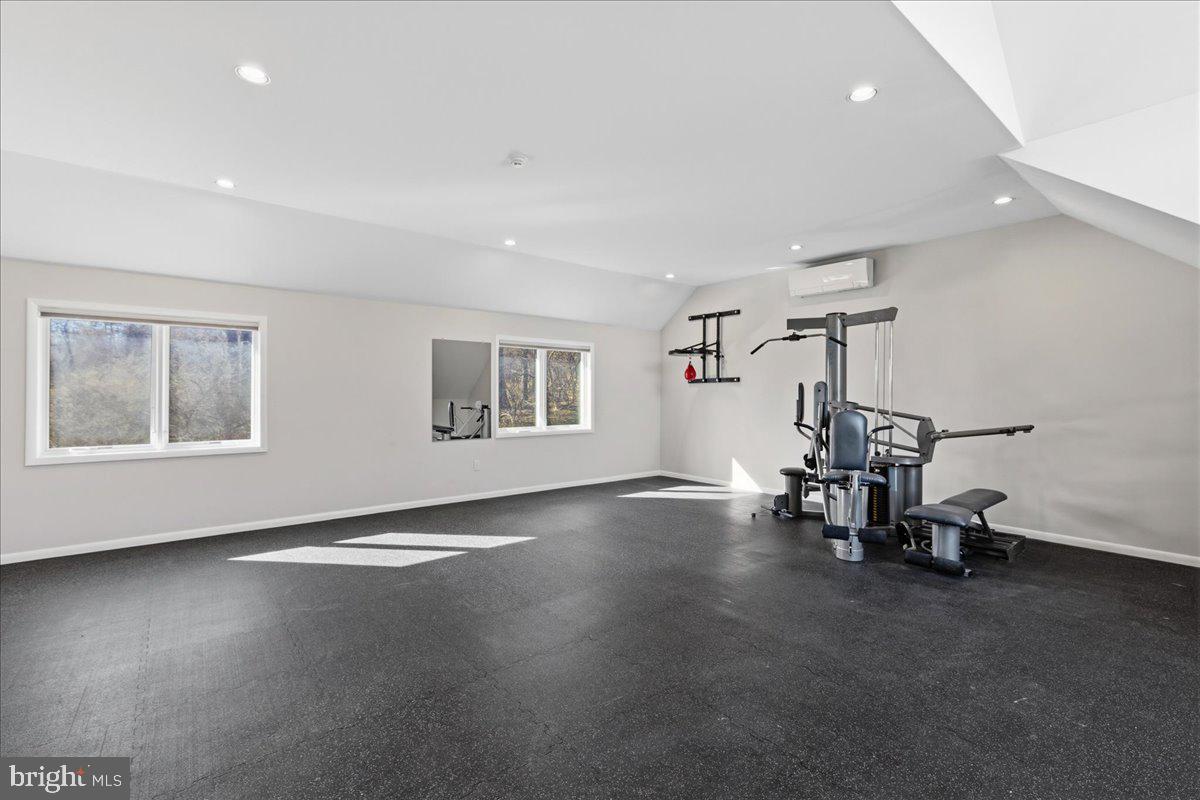 MAPLE GLEN - Residential