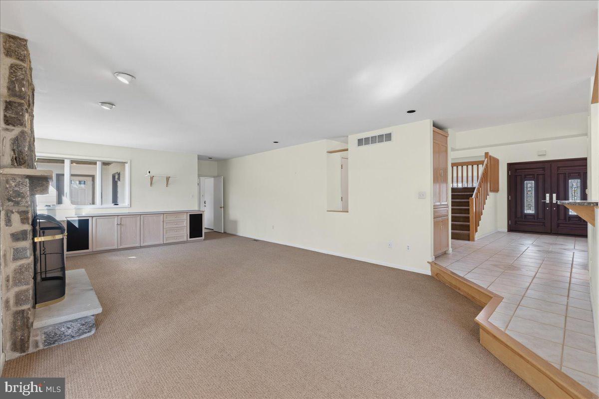 MAPLE GLEN - Residential