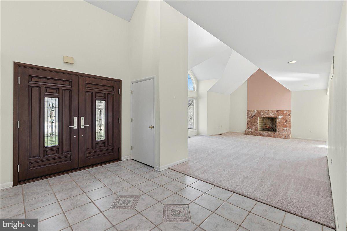 MAPLE GLEN - Residential