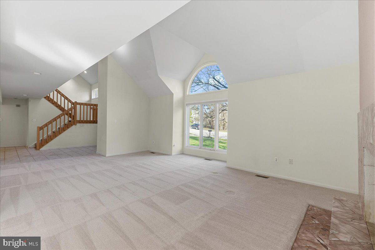 MAPLE GLEN - Residential