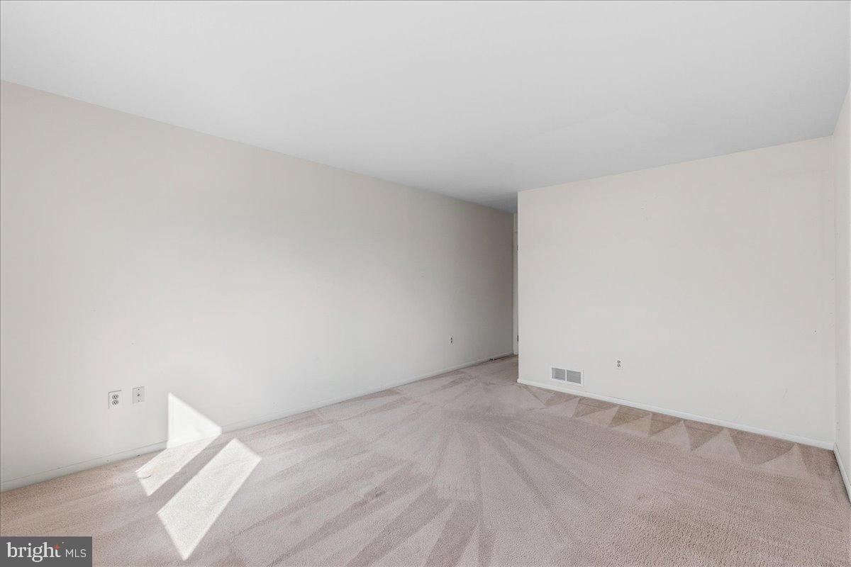 MAPLE GLEN - Residential