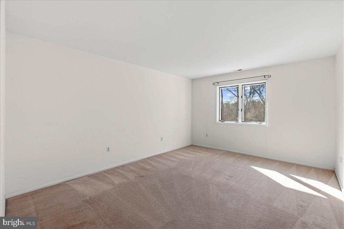 MAPLE GLEN - Residential