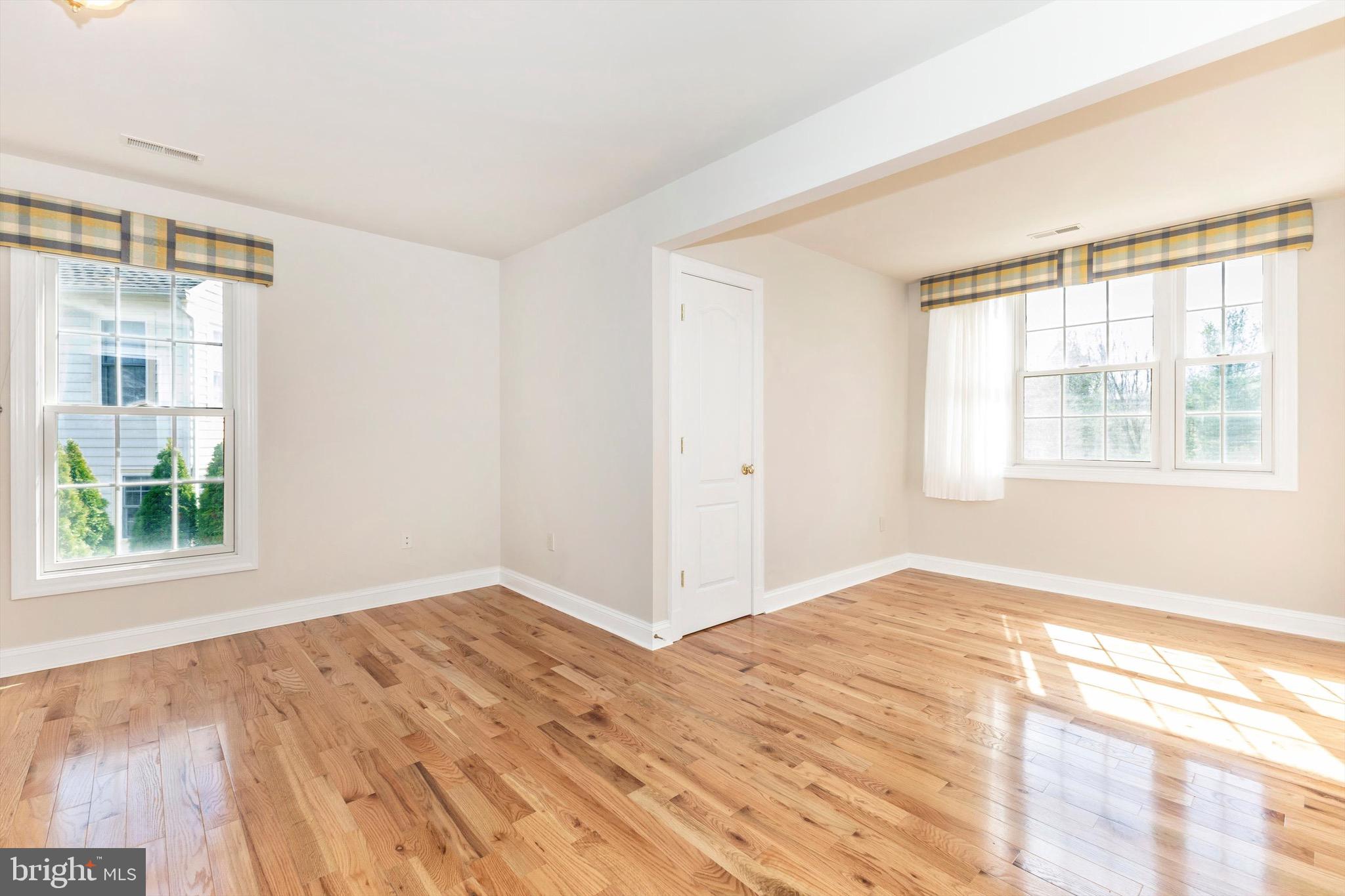 EMERSON - Residential