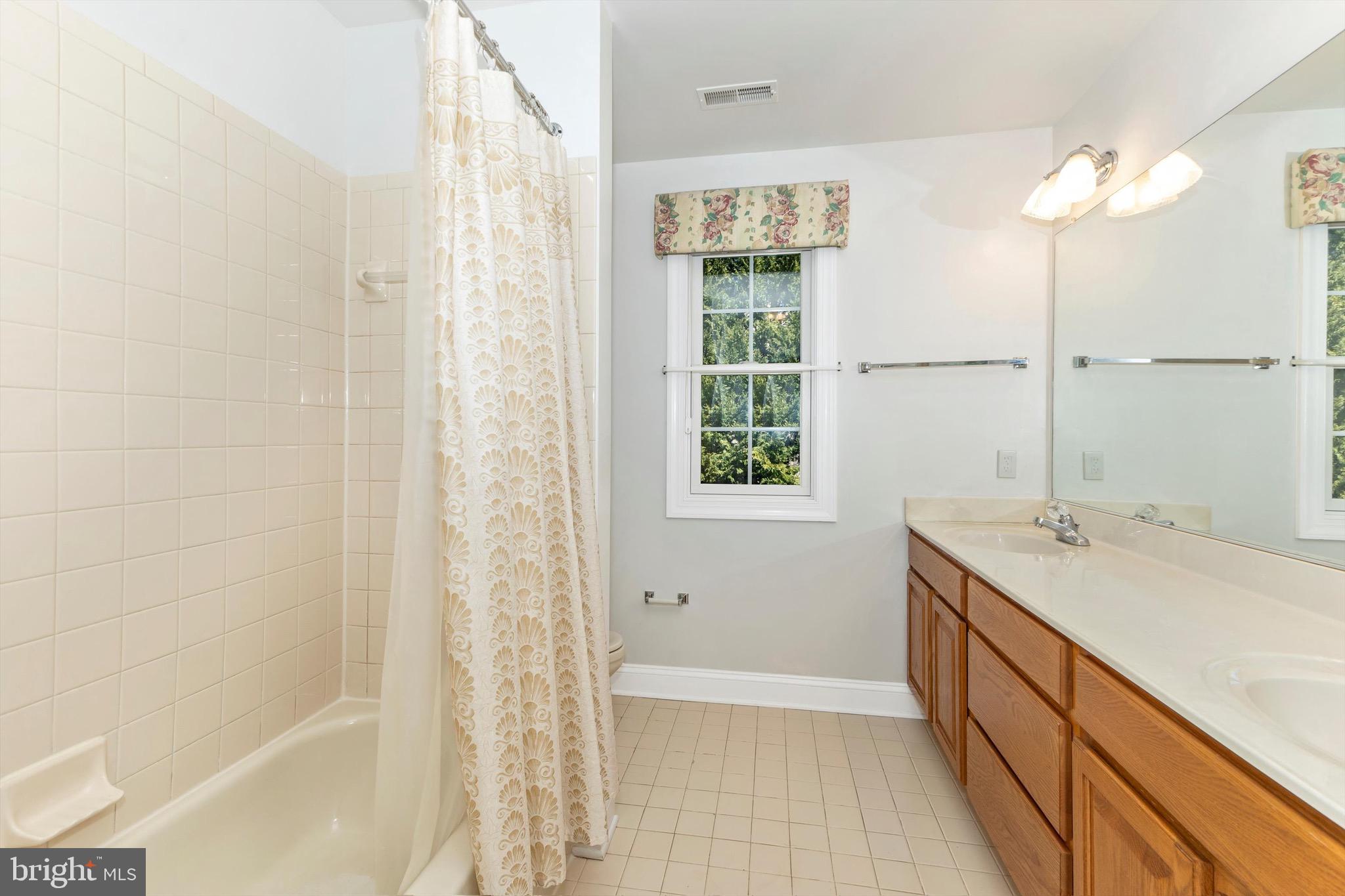 EMERSON - Residential