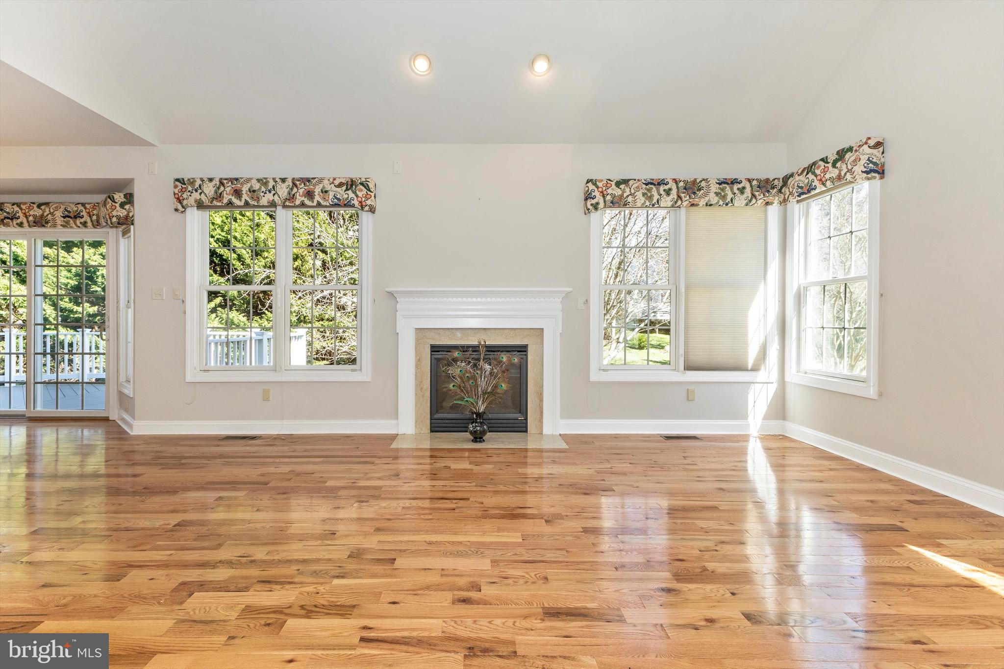 EMERSON - Residential