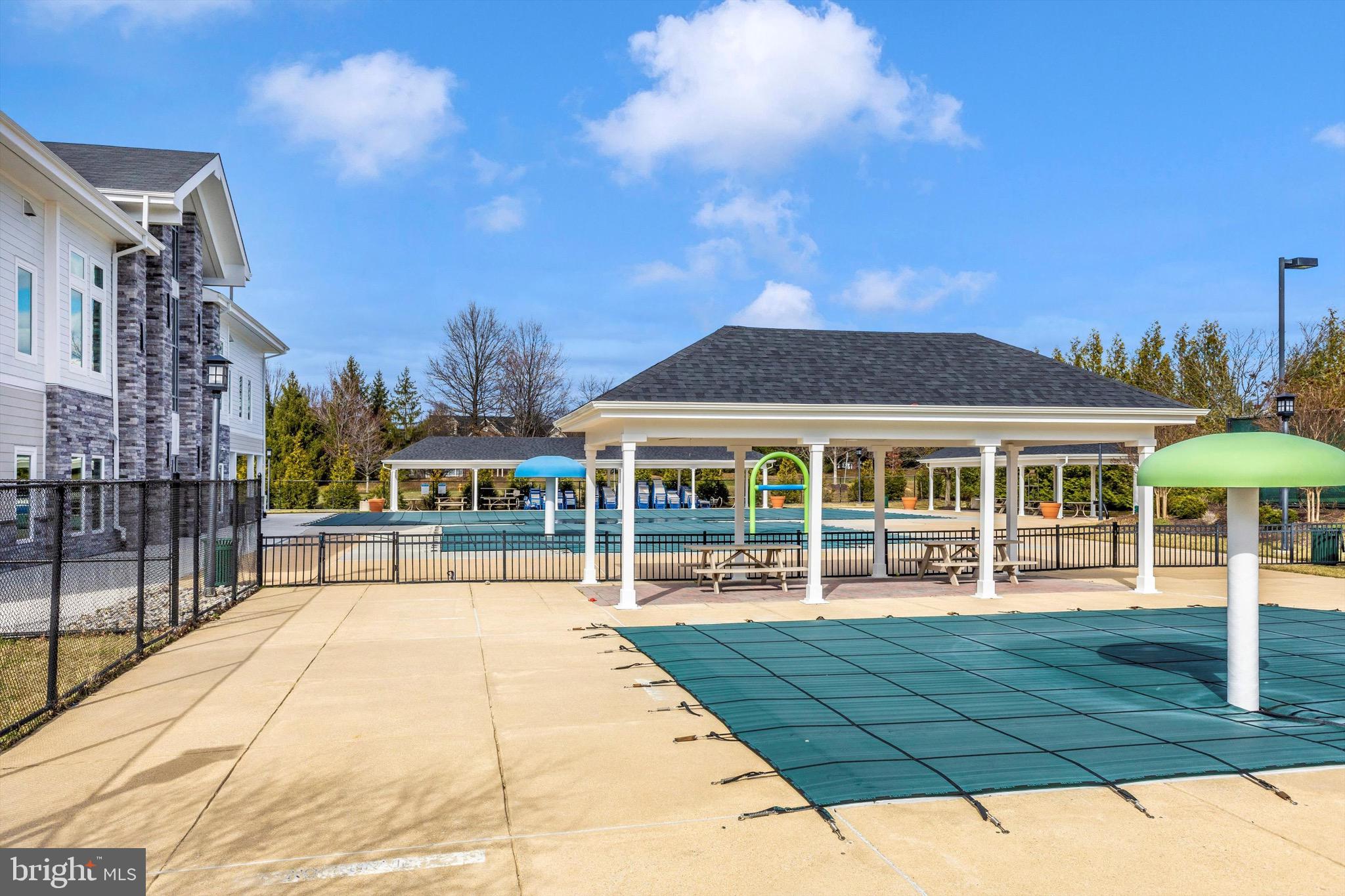 EMERSON - Residential