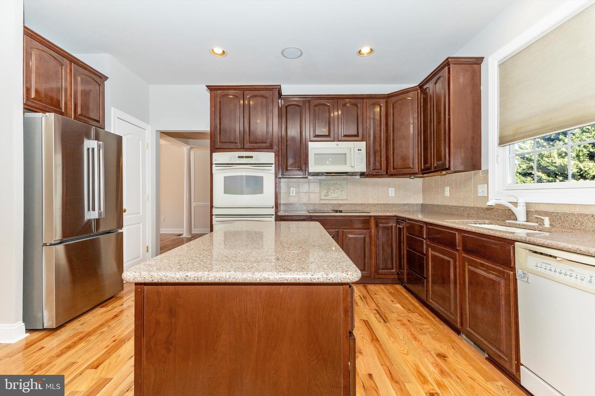 EMERSON - Residential