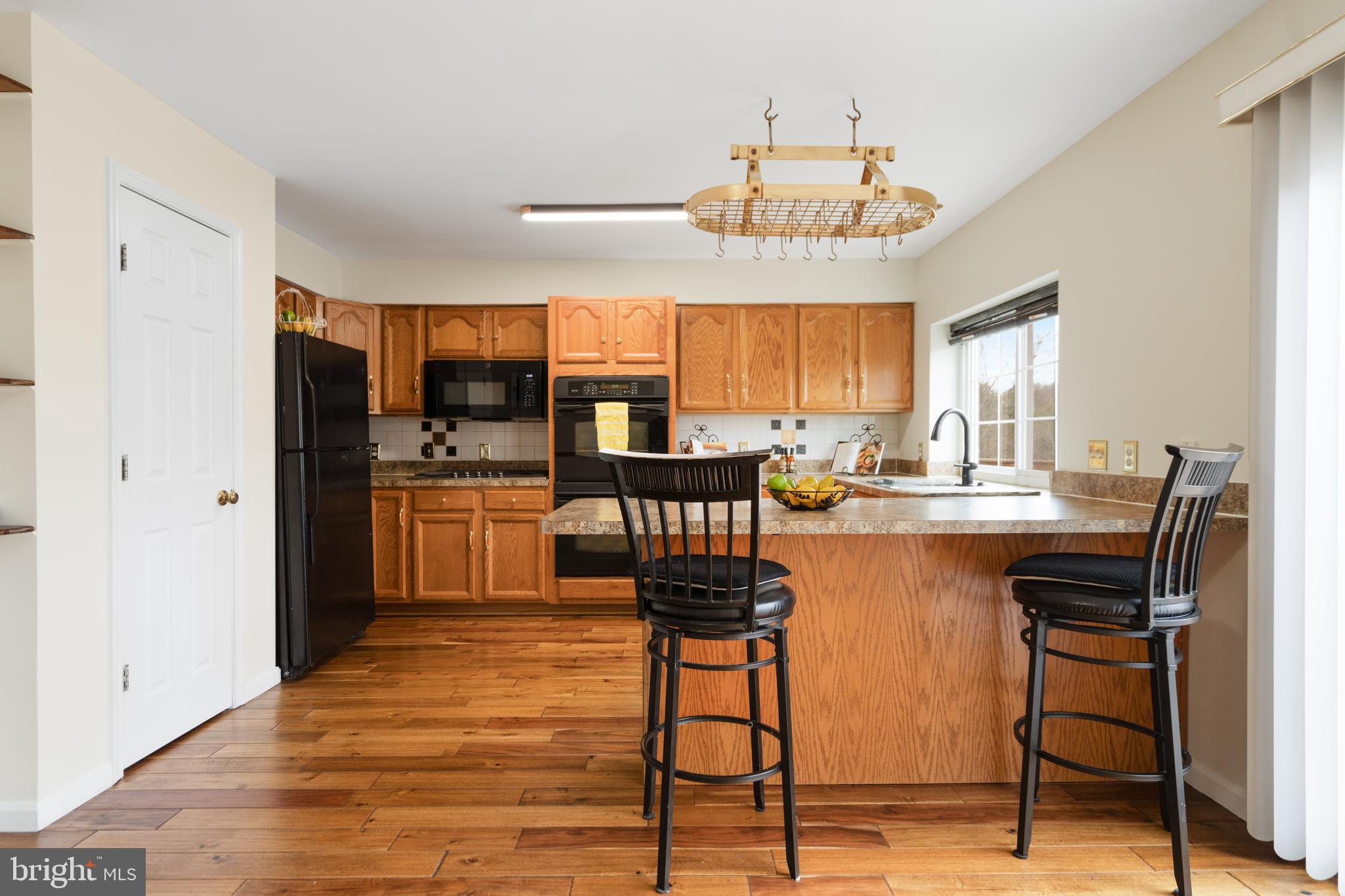 RIVER OAKS - Residential