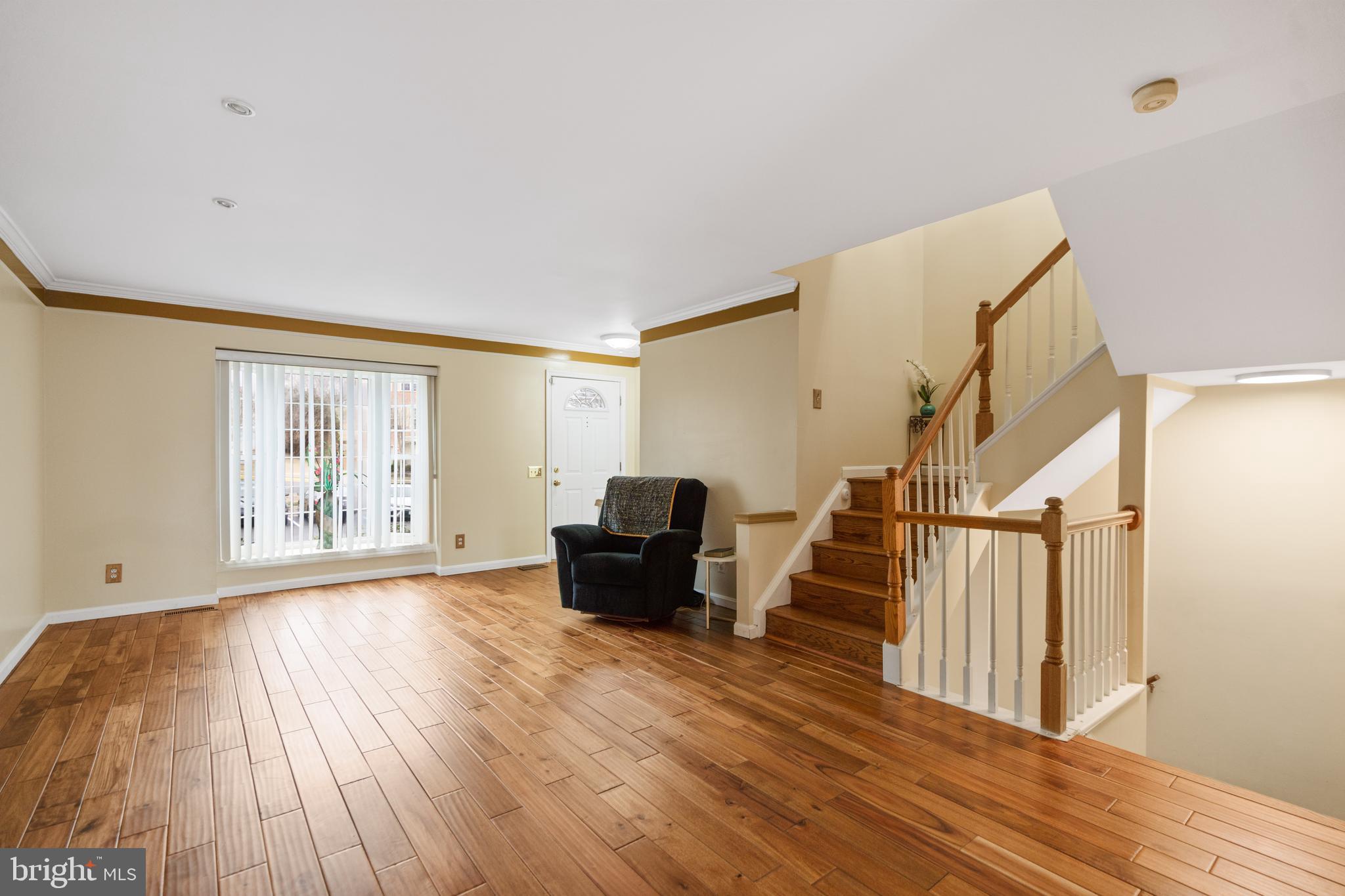 RIVER OAKS - Residential