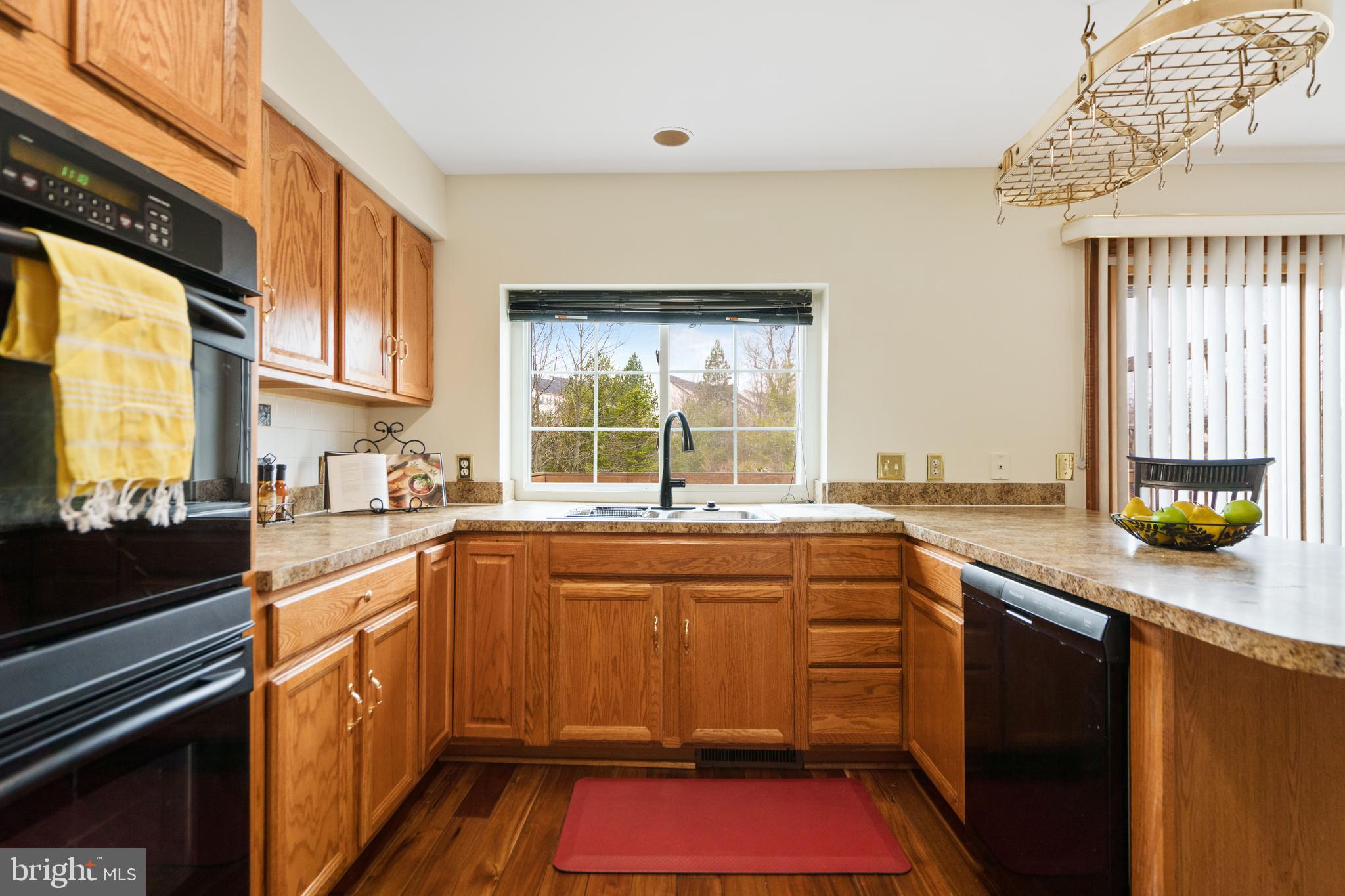 RIVER OAKS - Residential