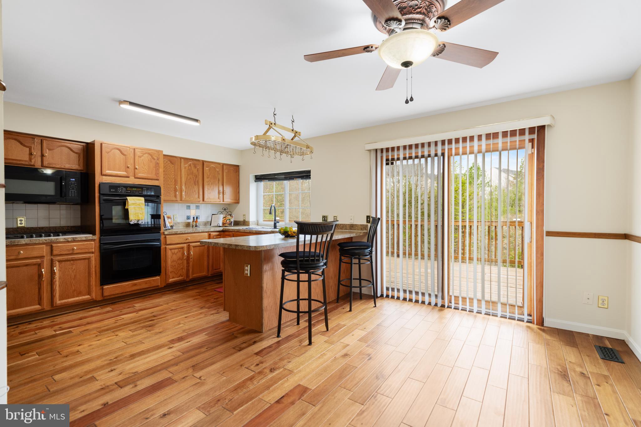 RIVER OAKS - Residential