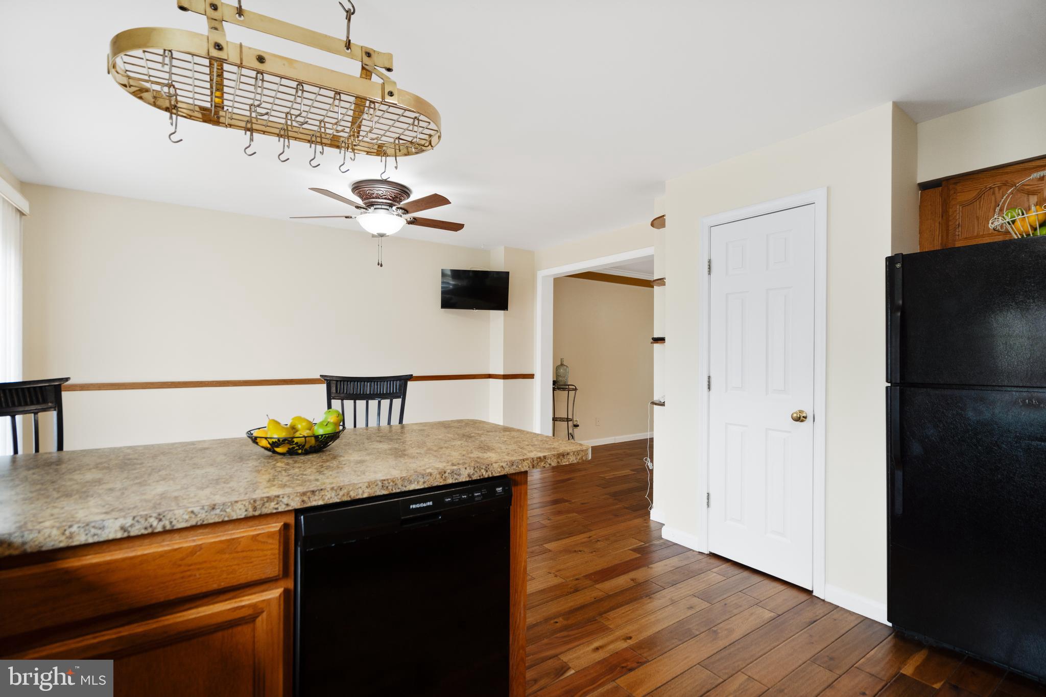 RIVER OAKS - Residential