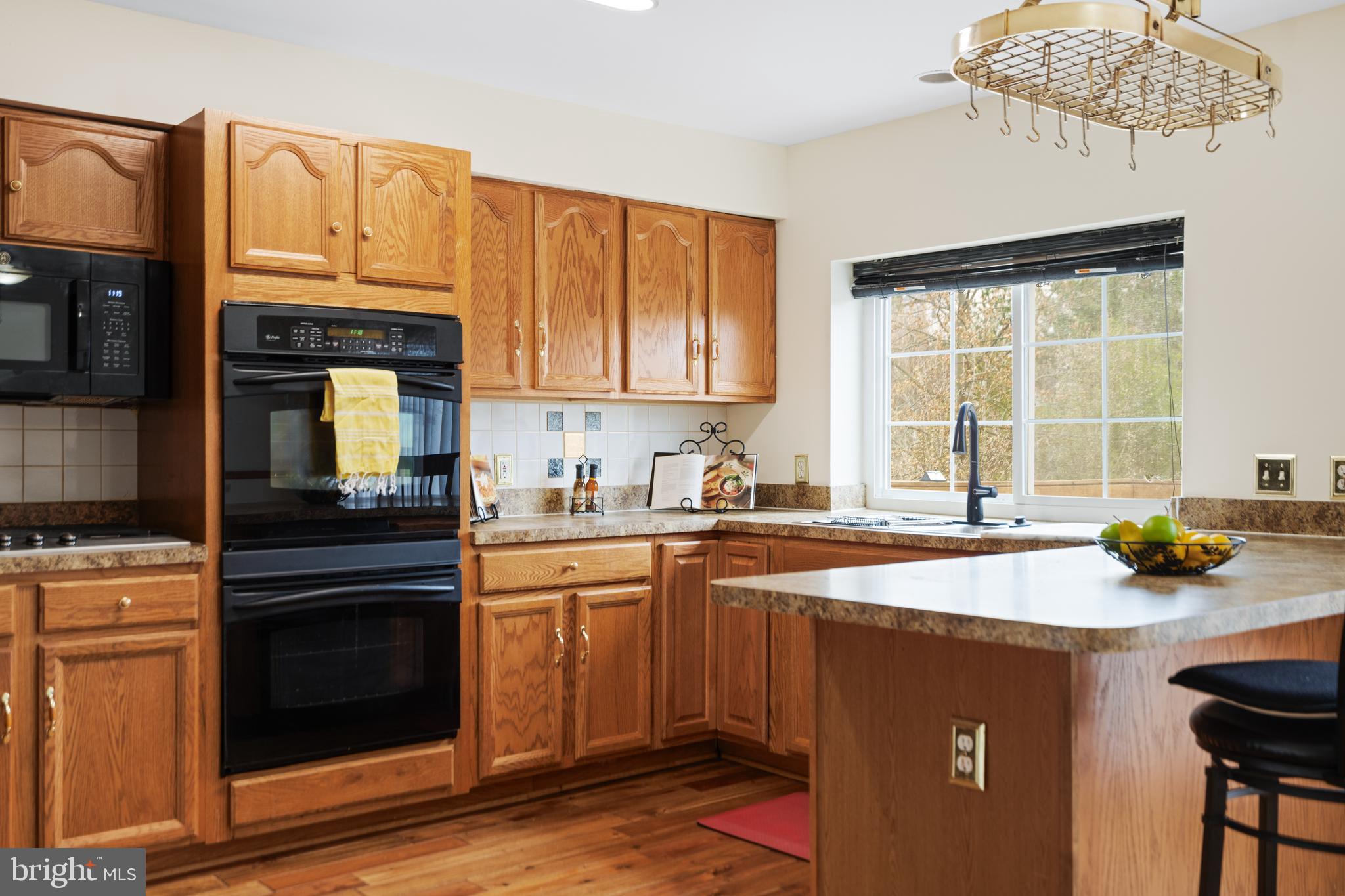 RIVER OAKS - Residential