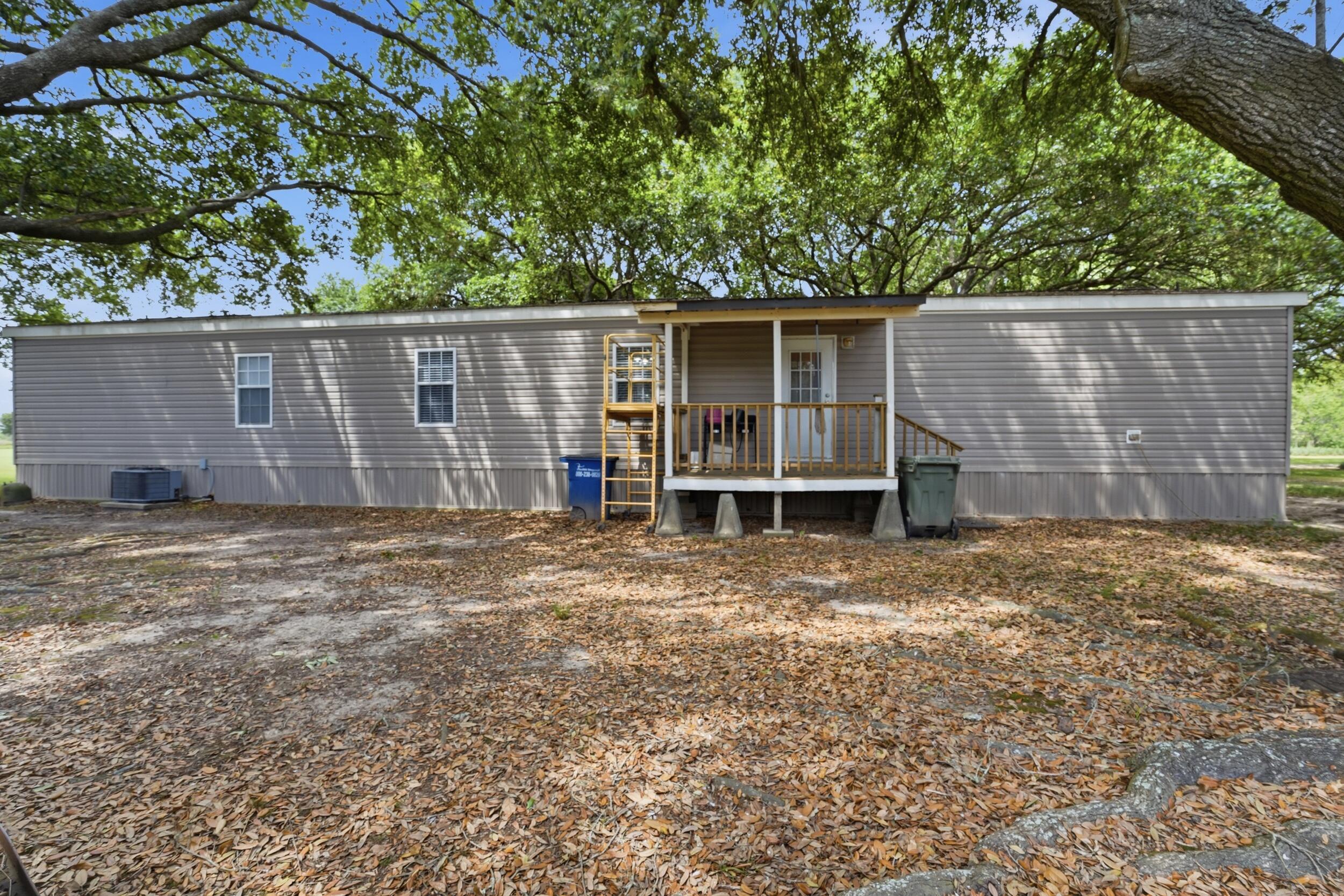 12175 Pine Island Hwy - Photo 4