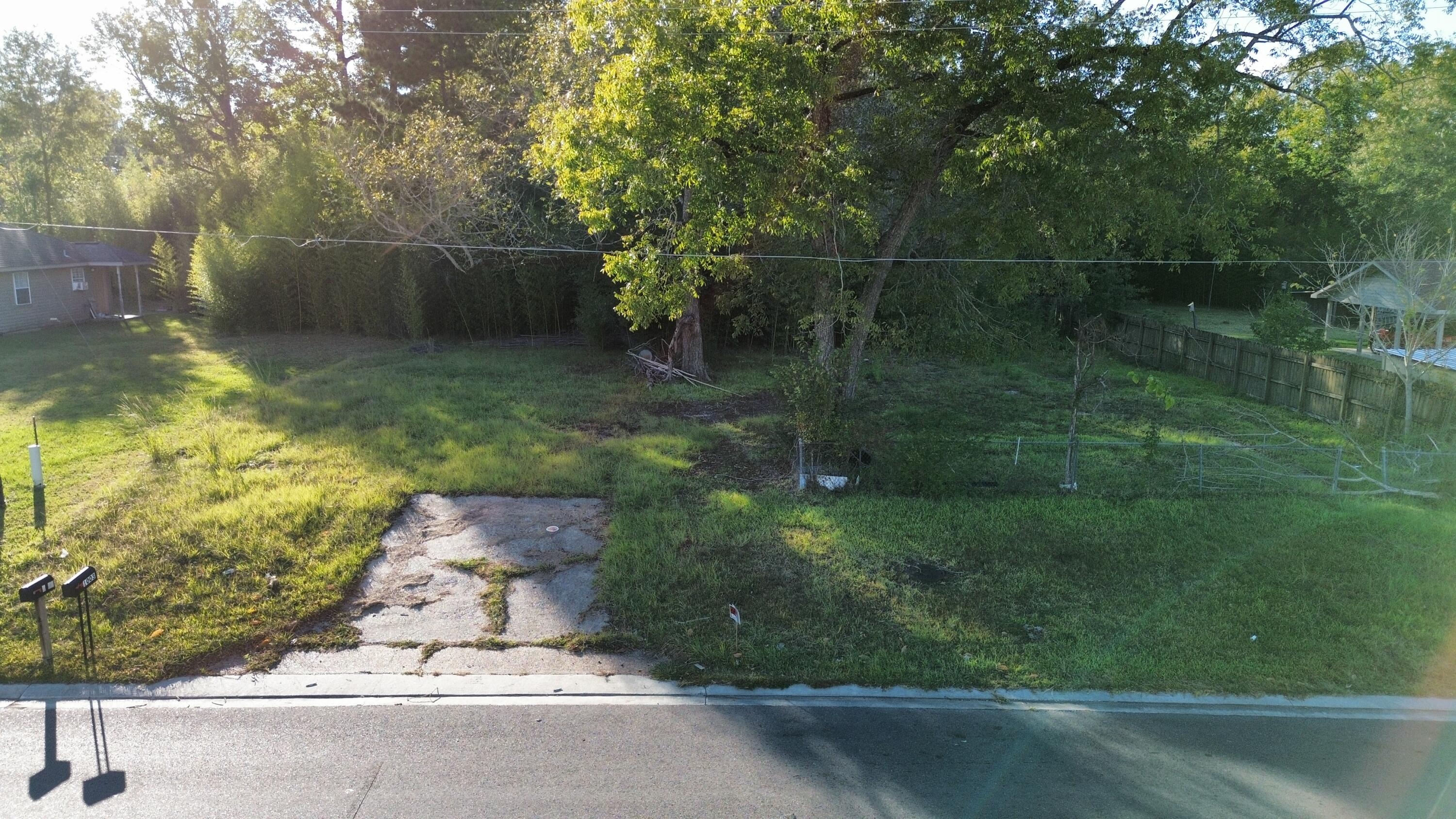 1006 S 10th St - Photo 2
