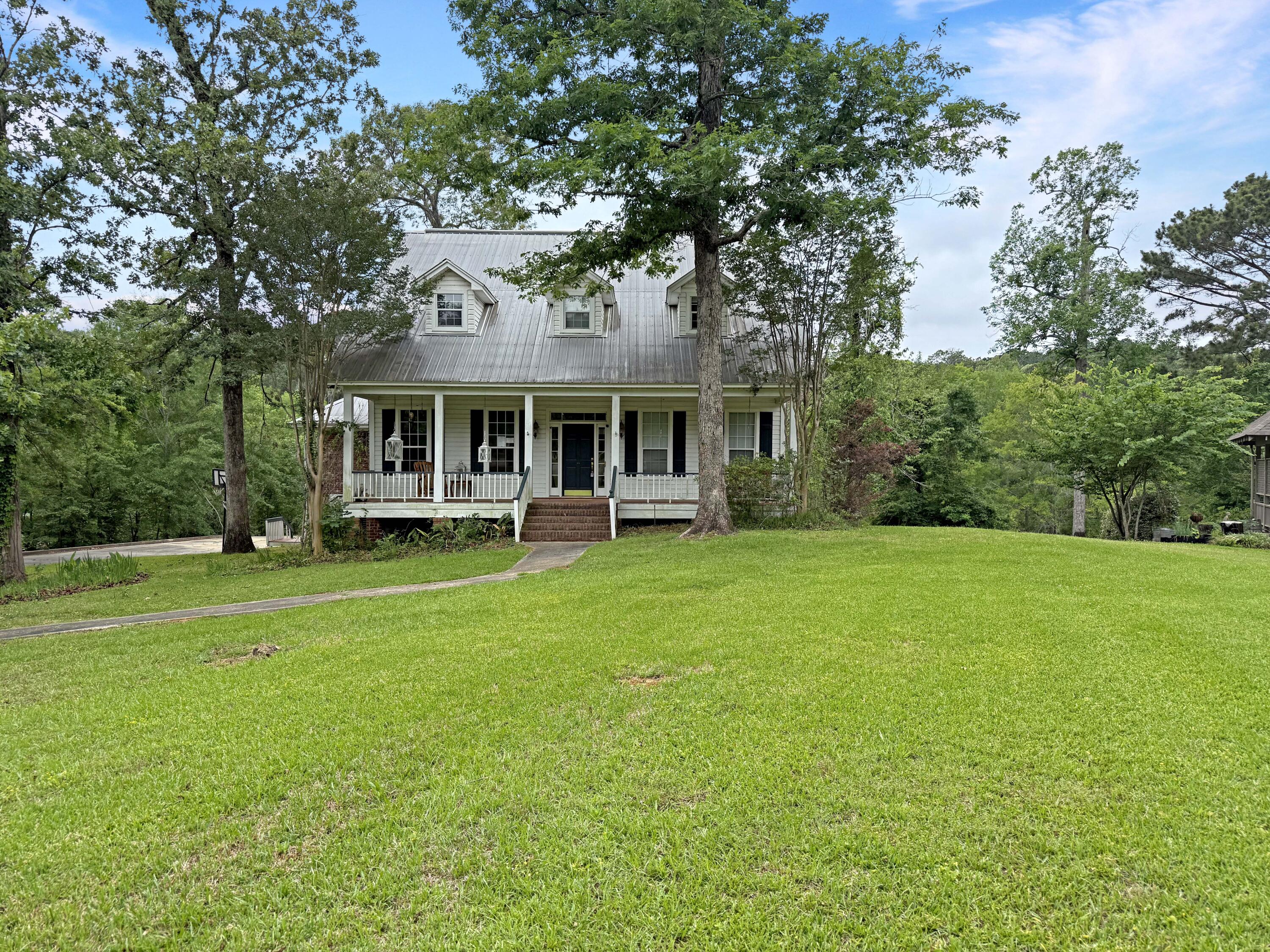Photo 1 of 13 — 60 Spring Ct, Many, LA 71449