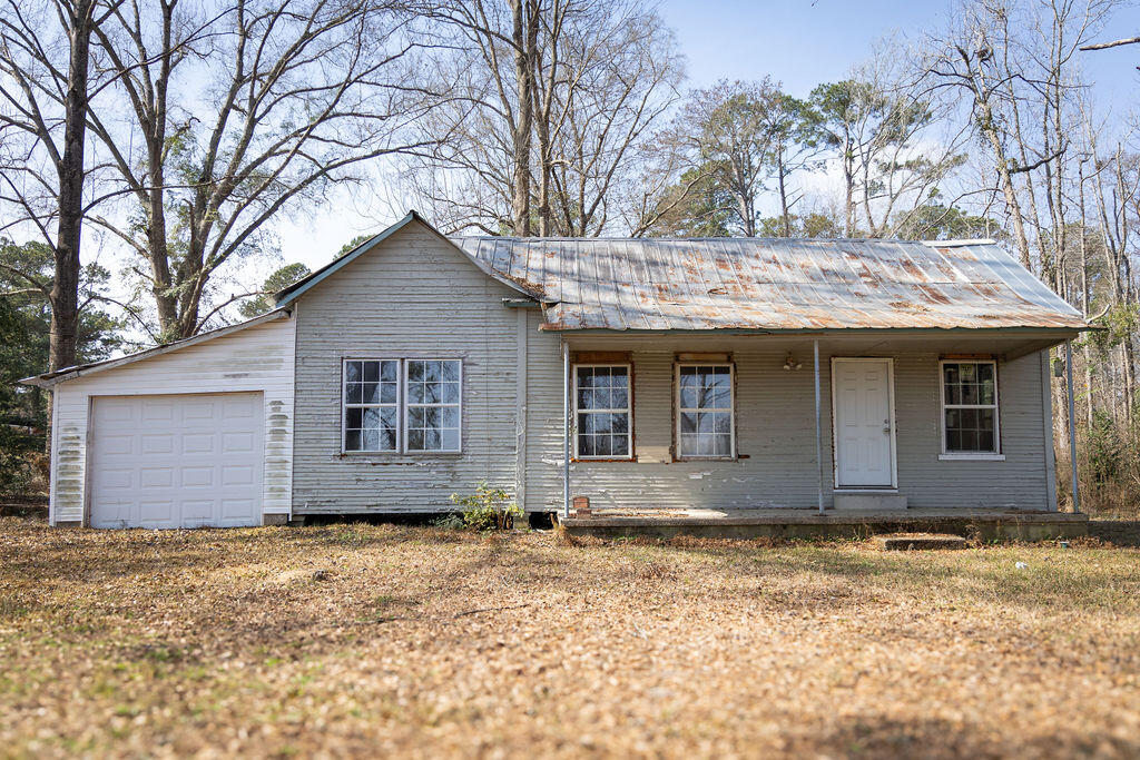 Photo 1 of 22 — 905 N Texas St, DeRidder, LA 70634