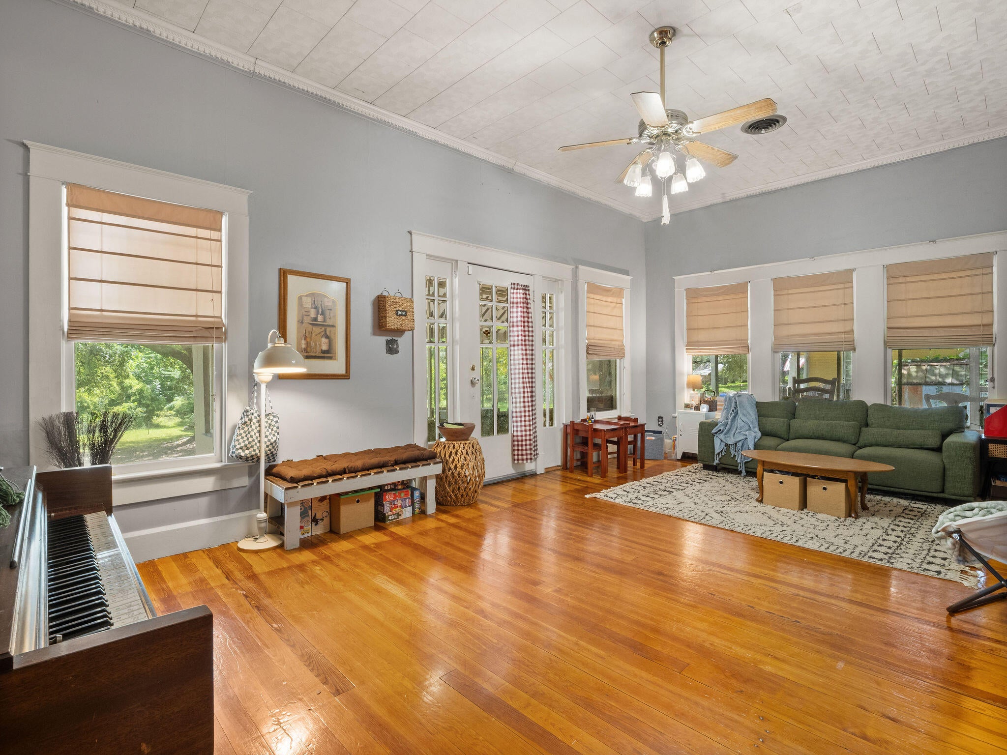 204 N 1st - Photo 3