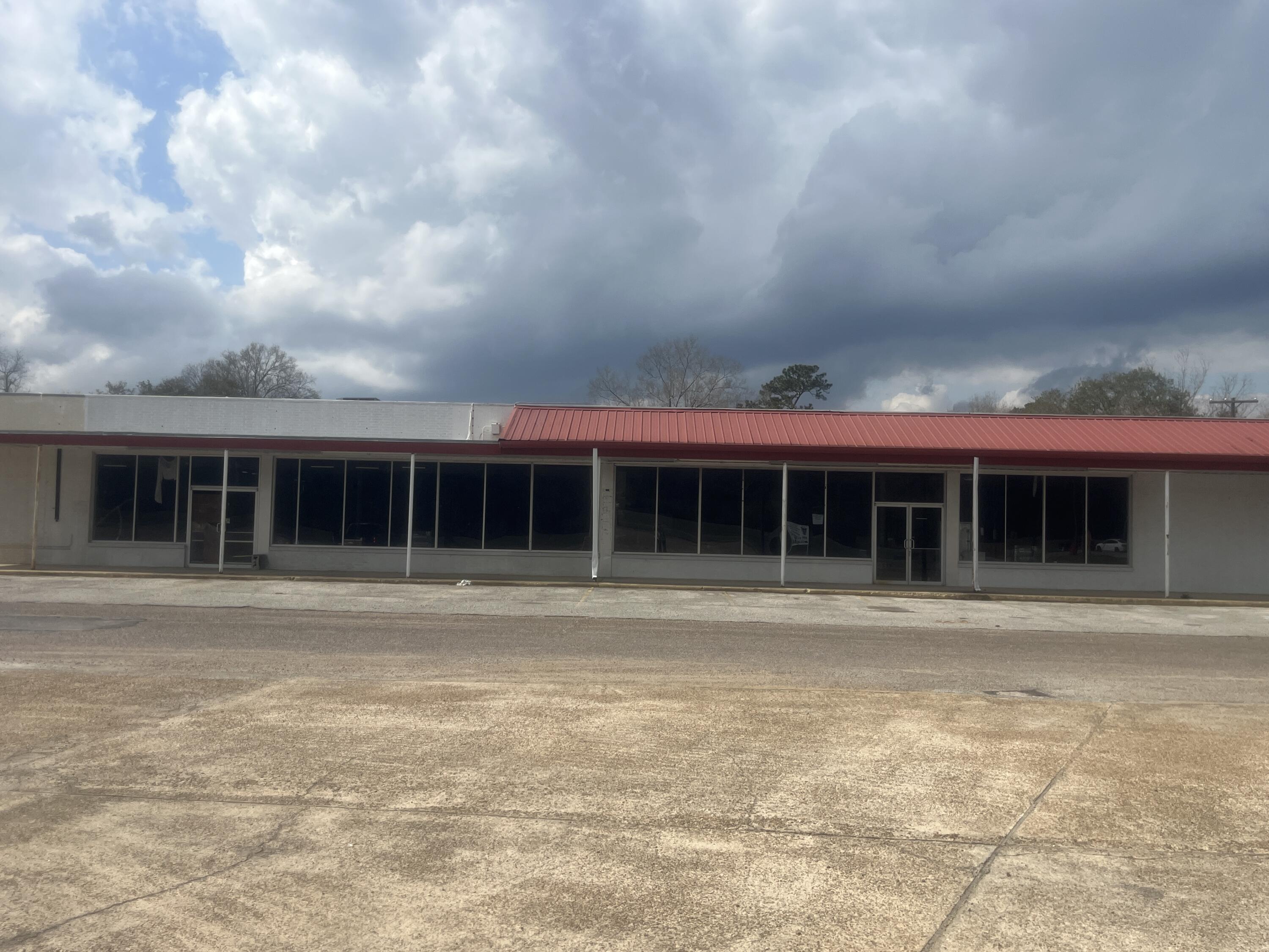 Photo 1 of 23 — 511 Fisher, Oakdale, LA 71463