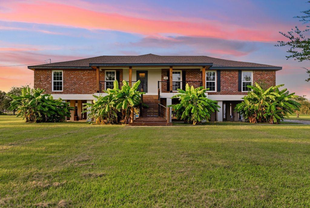Photo 1 of 30 — 119 Country Ln, Lake Charles, LA 70607