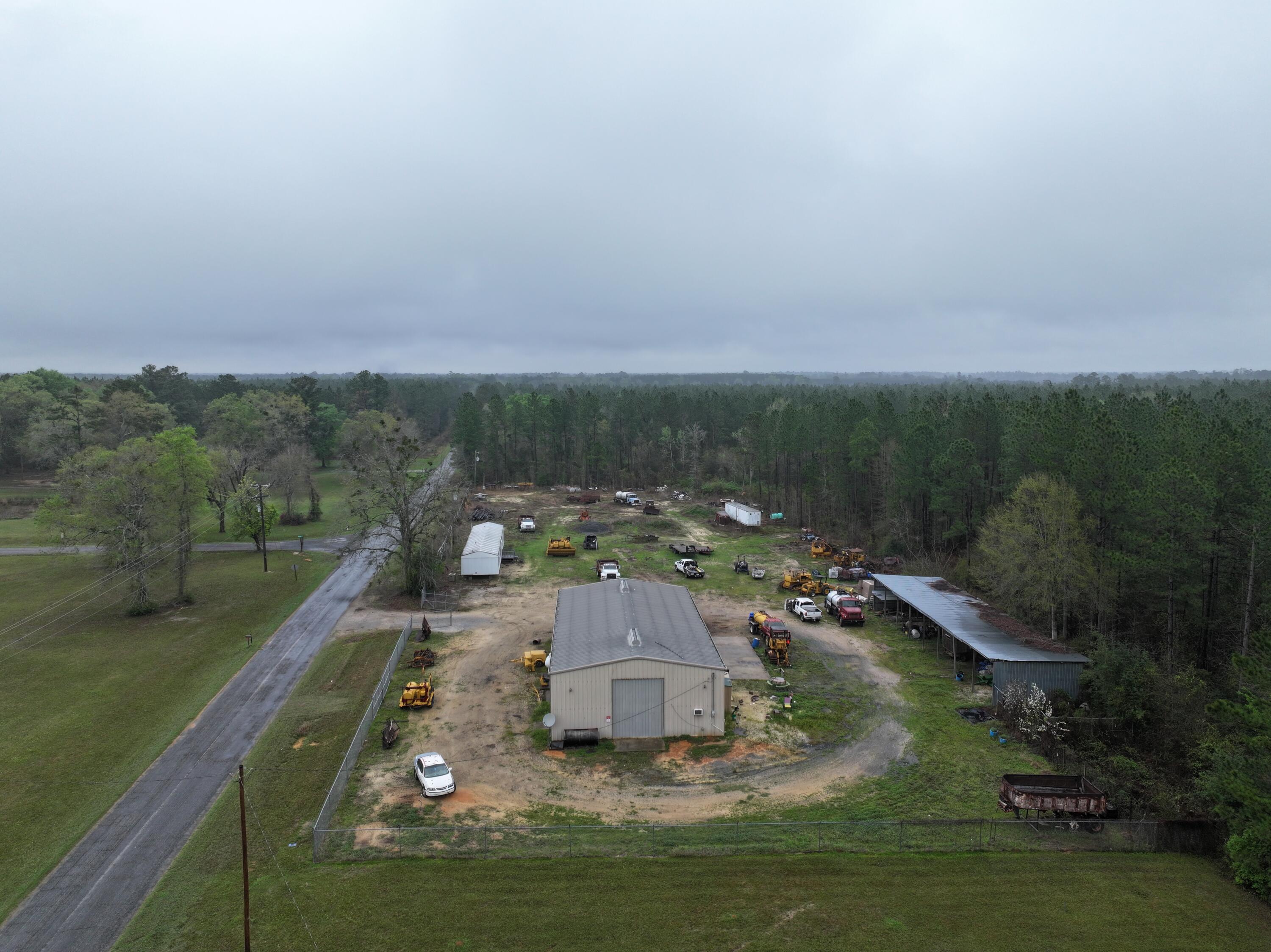 Photo 1 of 8 — 995 Pine Ridge Rd, DeRidder, LA 70634