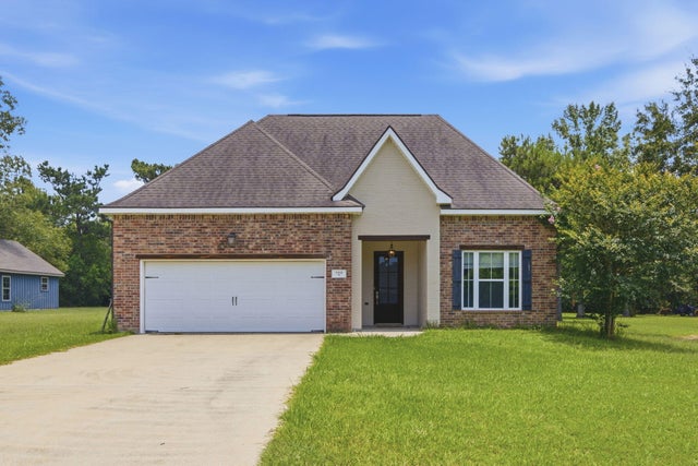 132 Ridgeway