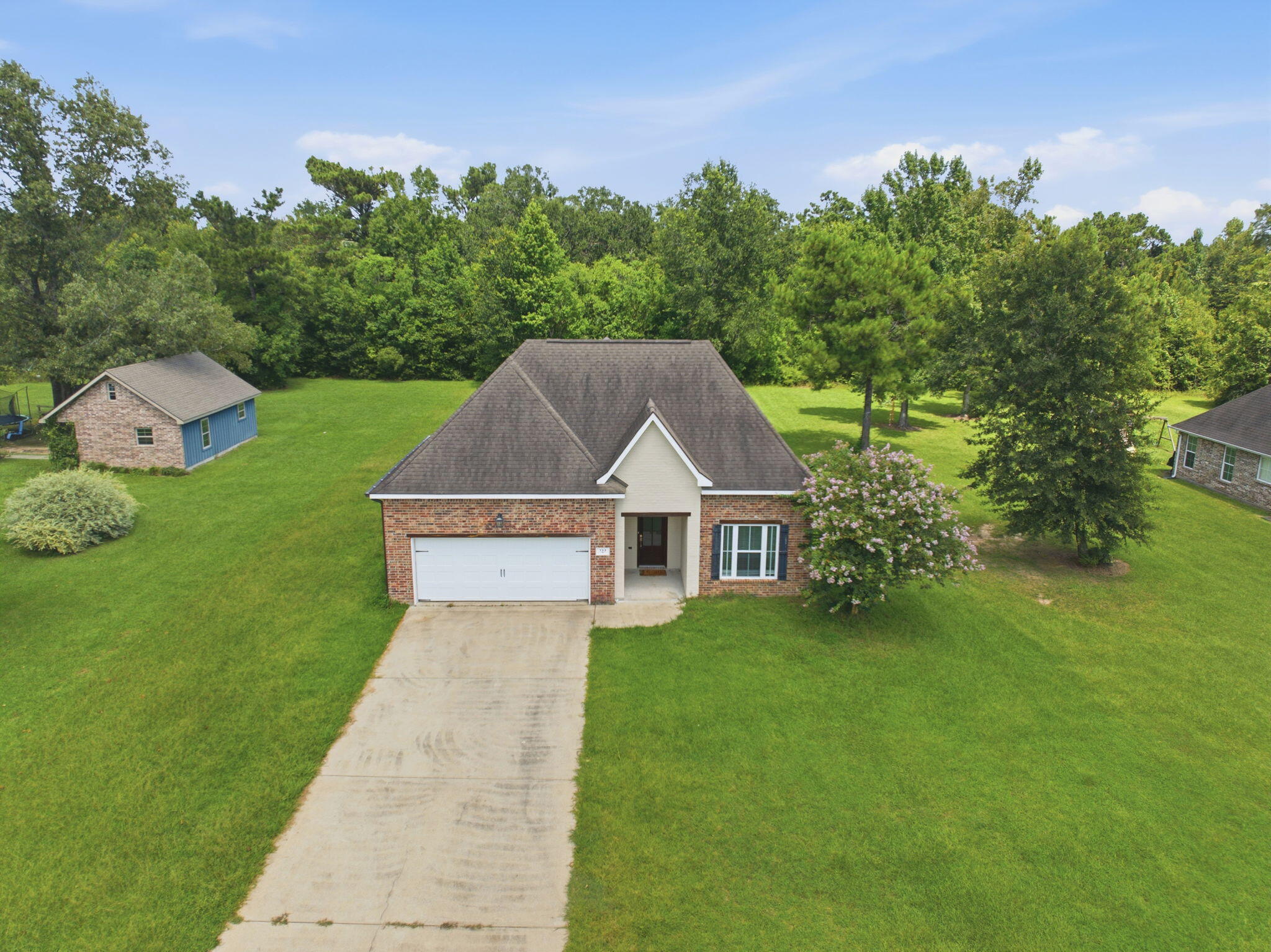 132 Ridgeway - Photo 2