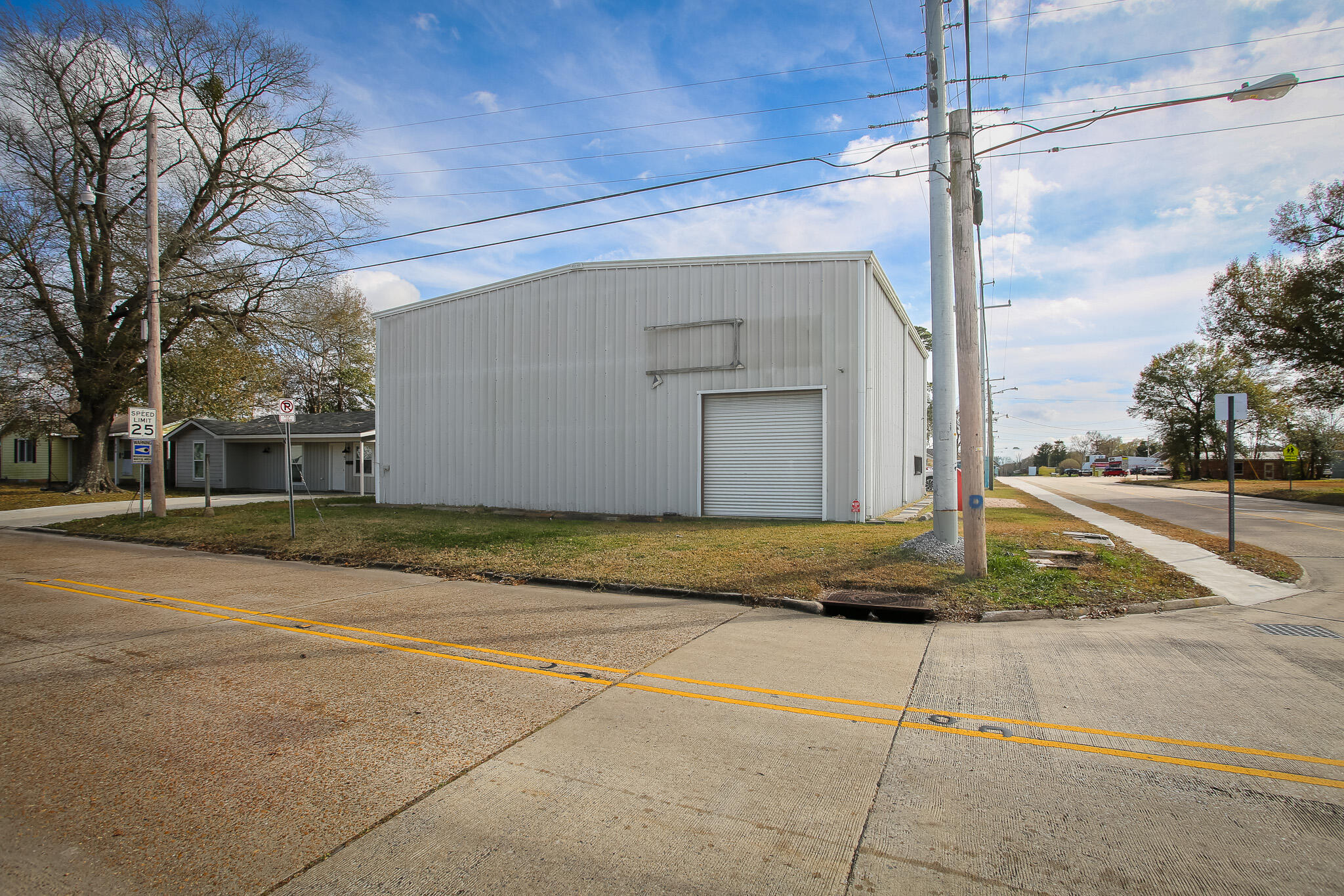 Photo 1 of 17 — 3511 Kirkman St, Lake Charles, LA 70601