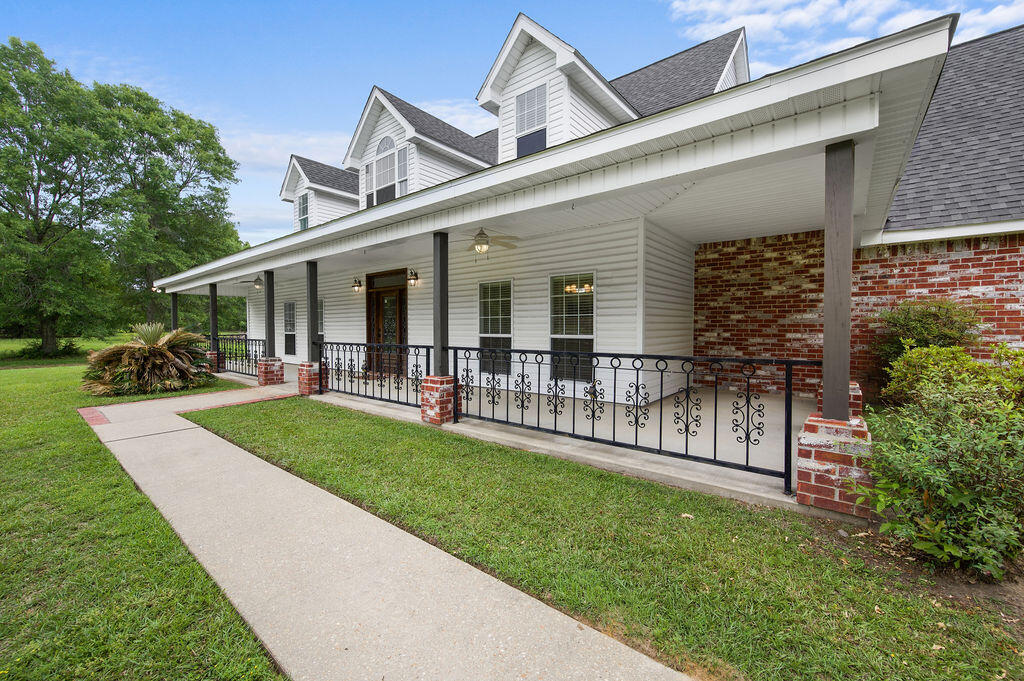 276 Dedria - Photo 3