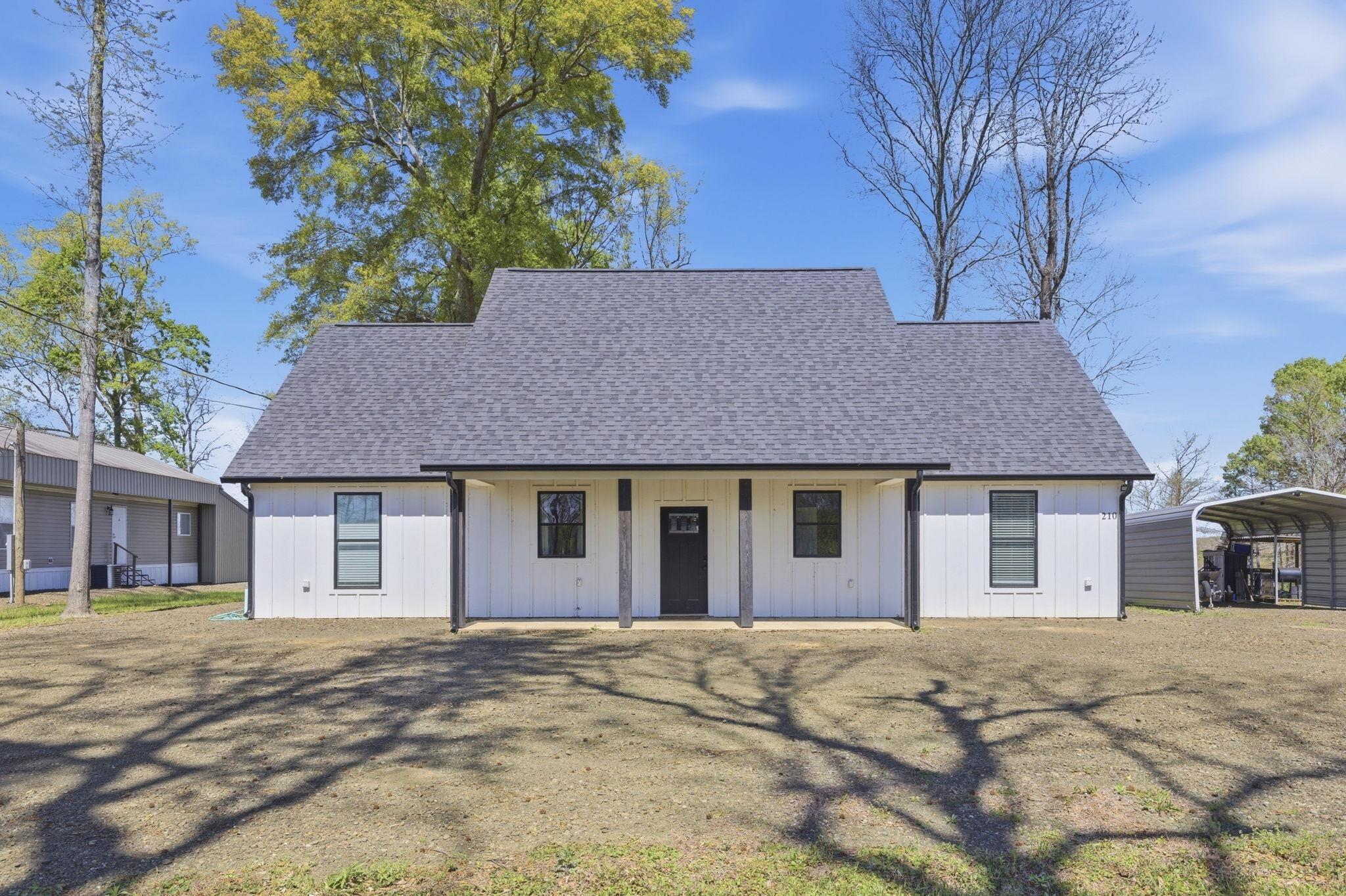 Photo 1 of 25 — 210 Copper, Zwolle, LA 71486