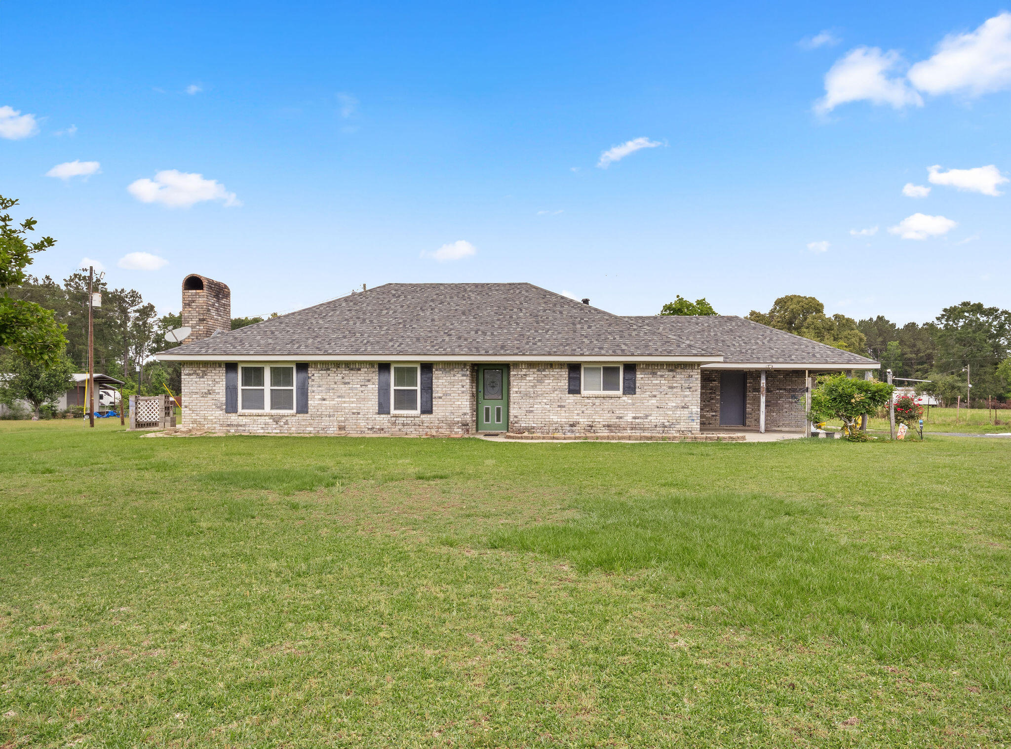 Photo 1 of 23 — 921 Ewell Cooley Rd, DeRidder, LA 70634