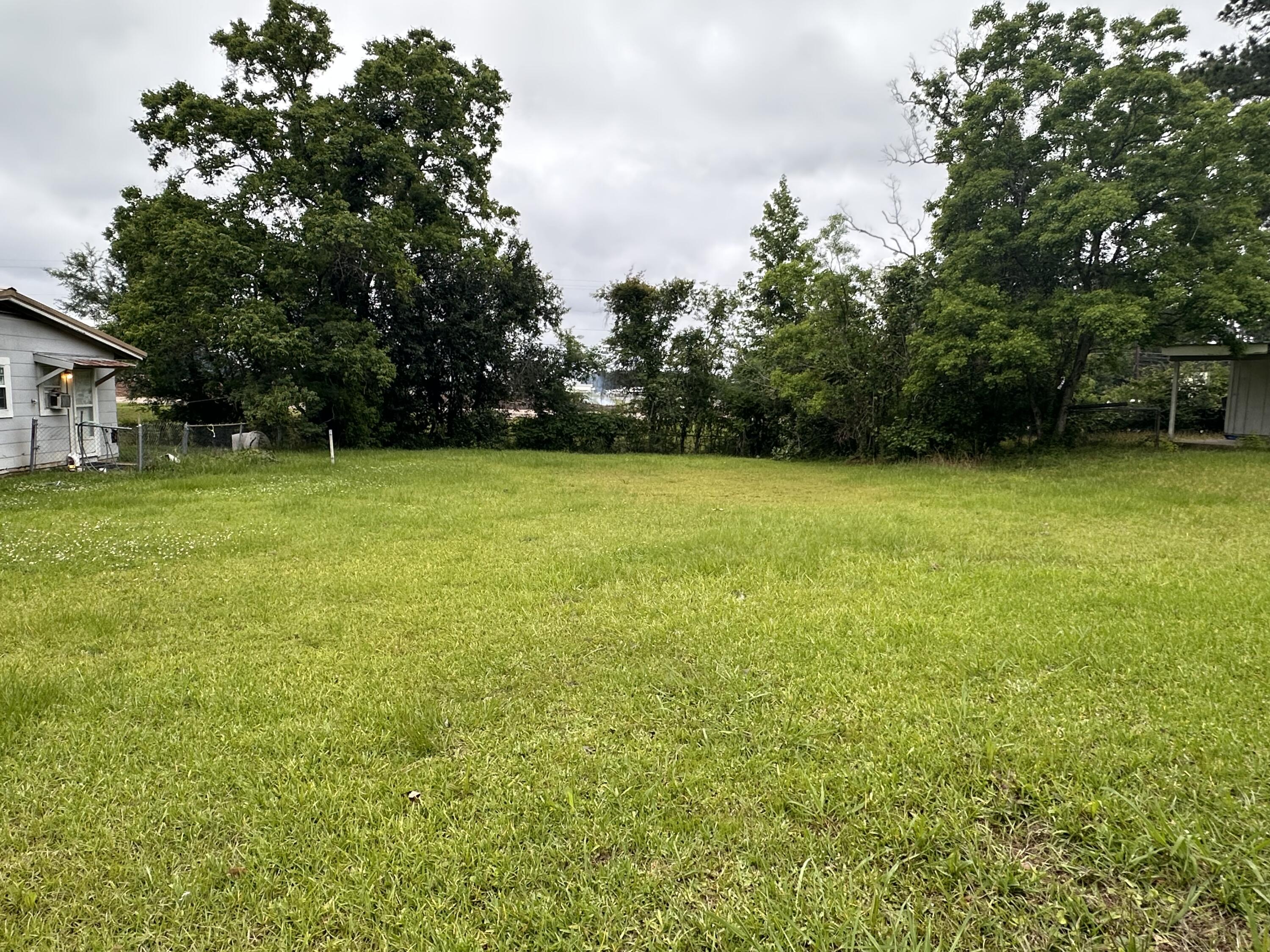 Photo 1 of 2 — 1102 Westwood Dr, Leesville, LA 71446