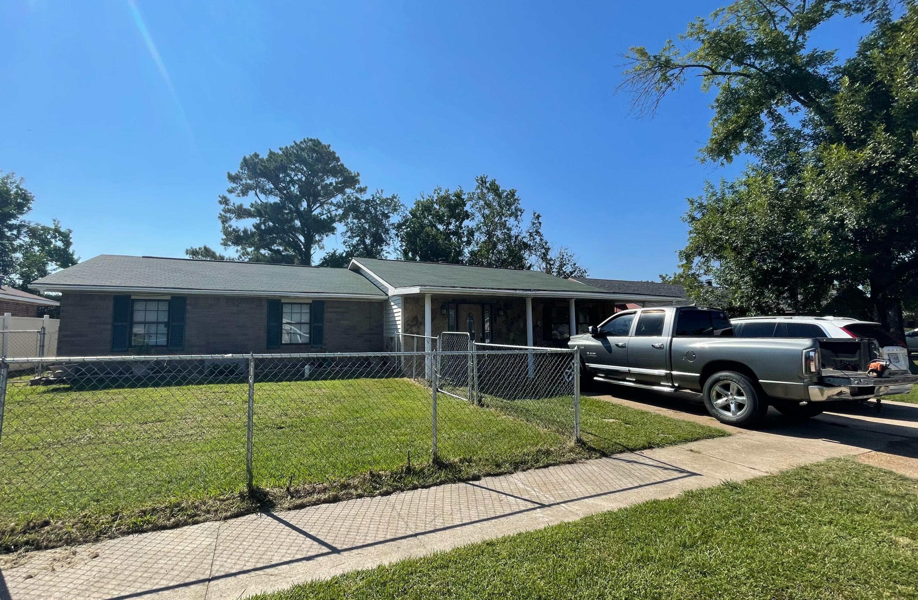 Photo 1 of 16 — 2107 Peach St, DeRidder, LA 70634