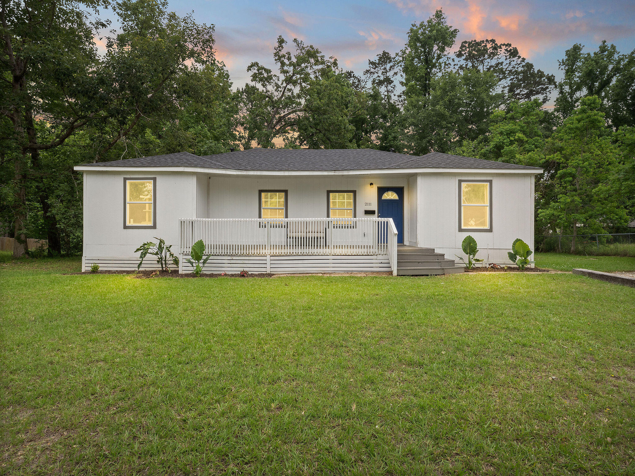 Photo 1 of 15 — 2111 Jean, Leesville, LA 71446