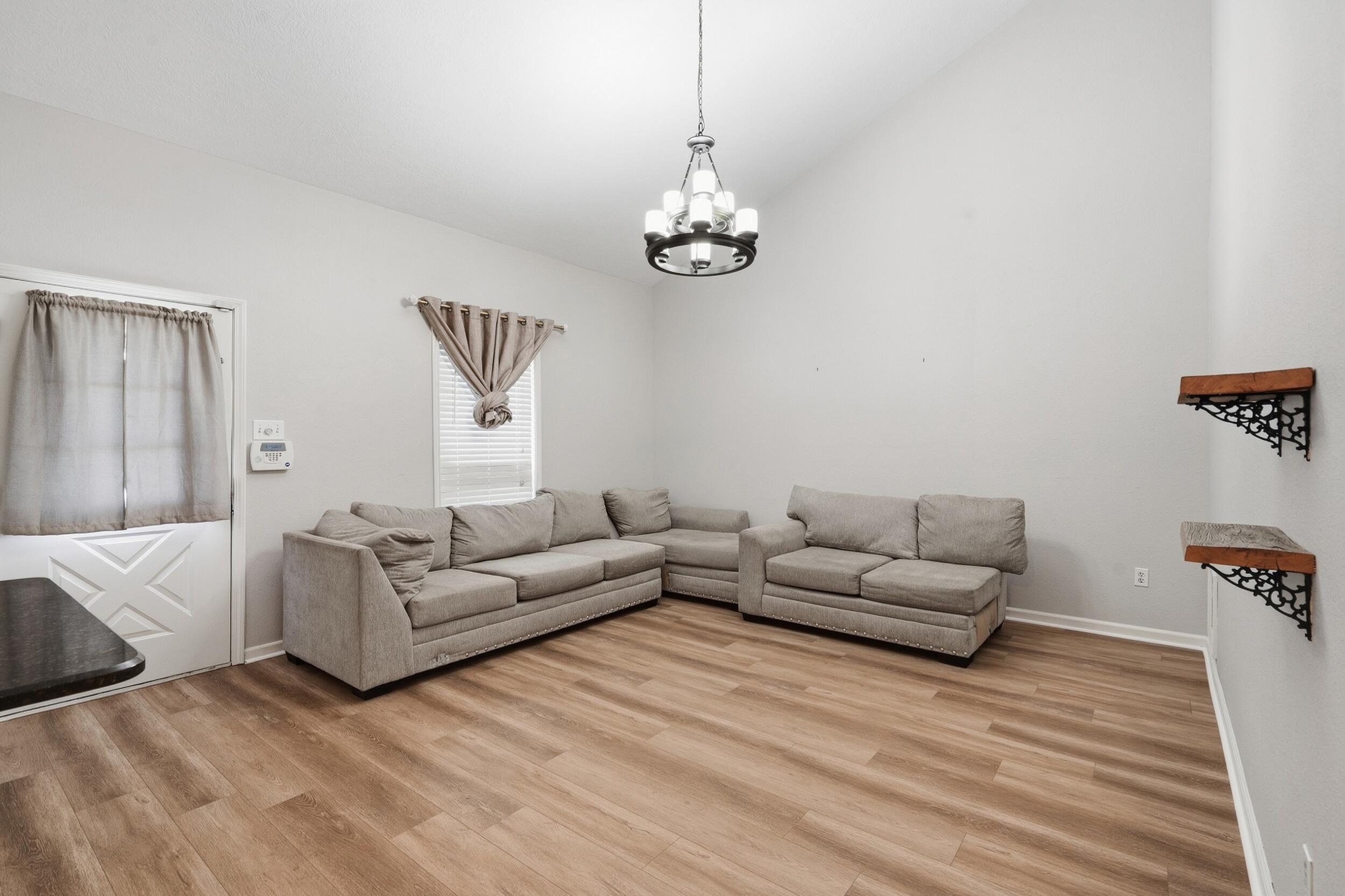 1817 Tallowood - Photo 4
