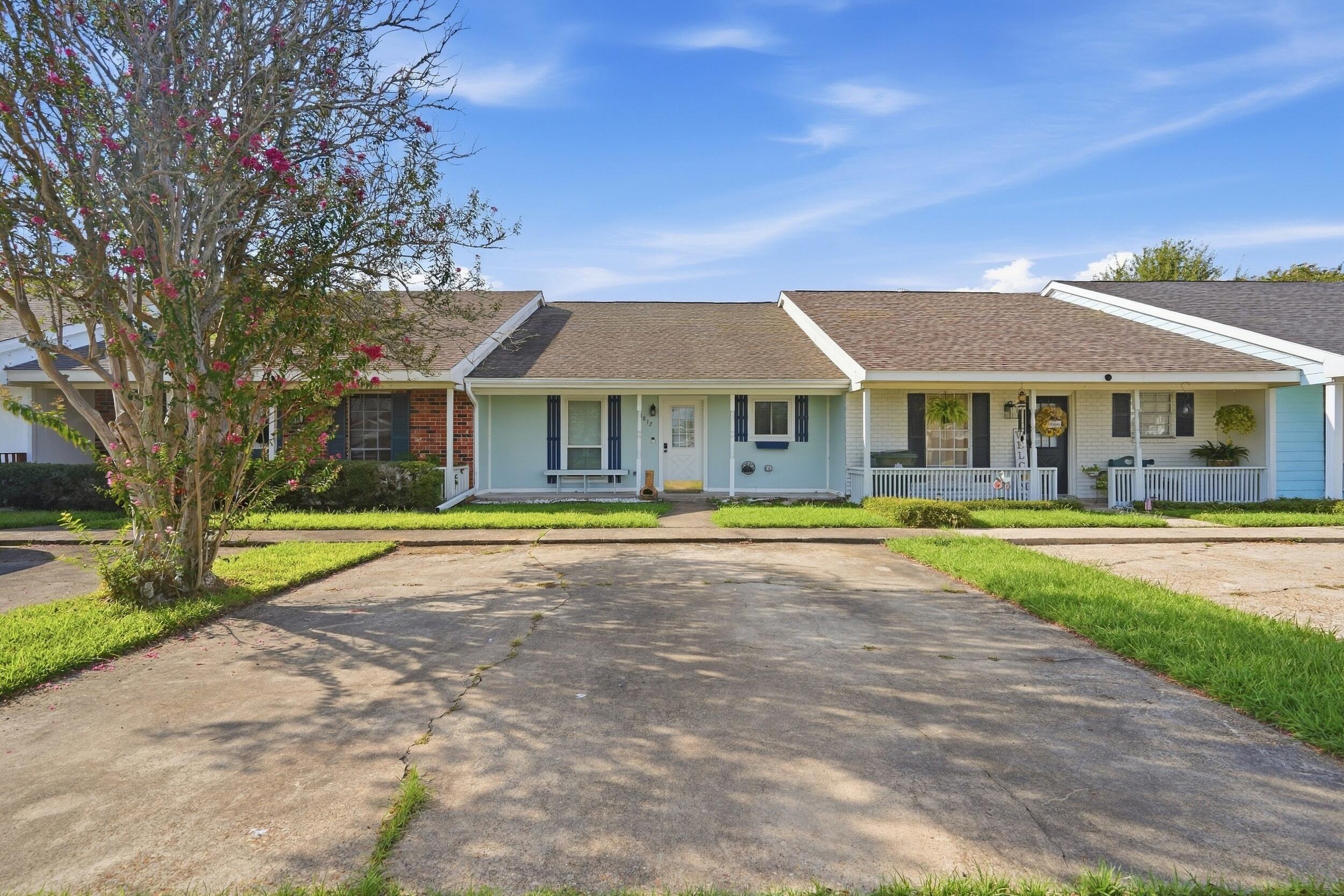 1817 Tallowood - Photo 2